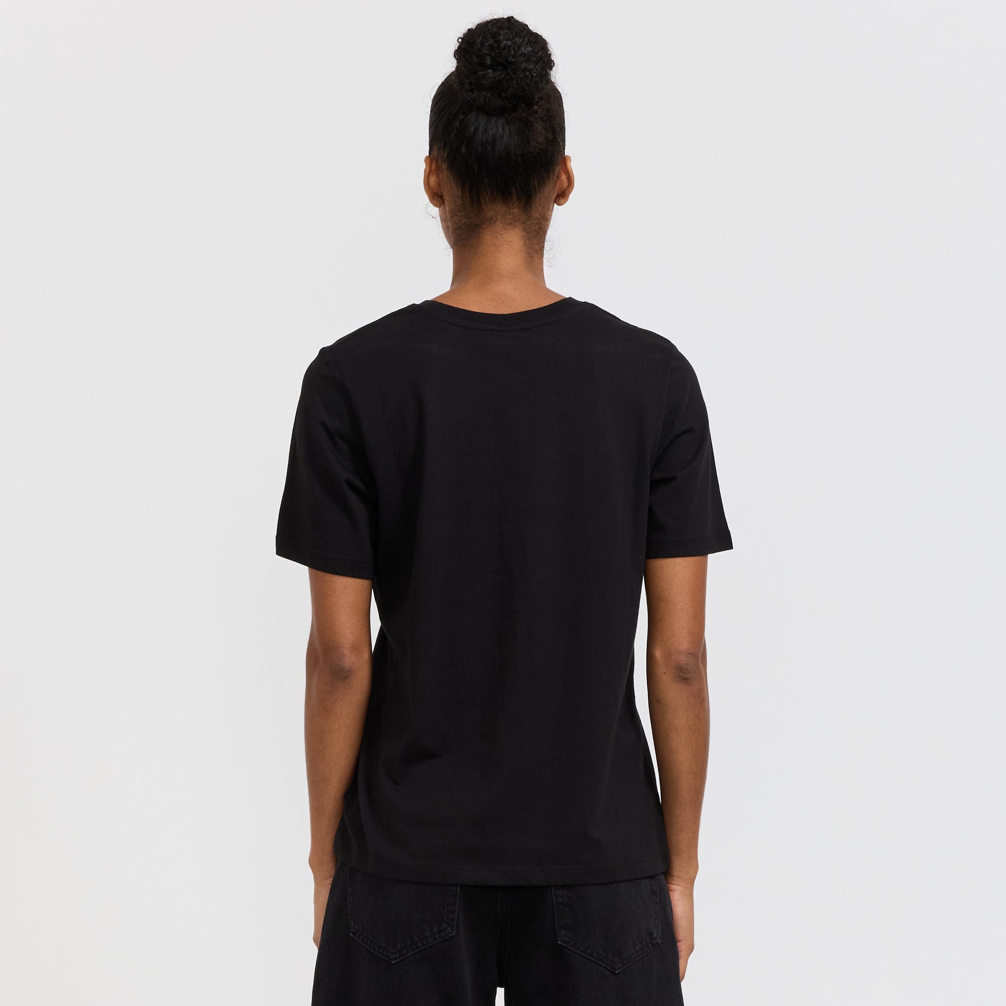 Kowtow | Classic Tee Black | Maplestore