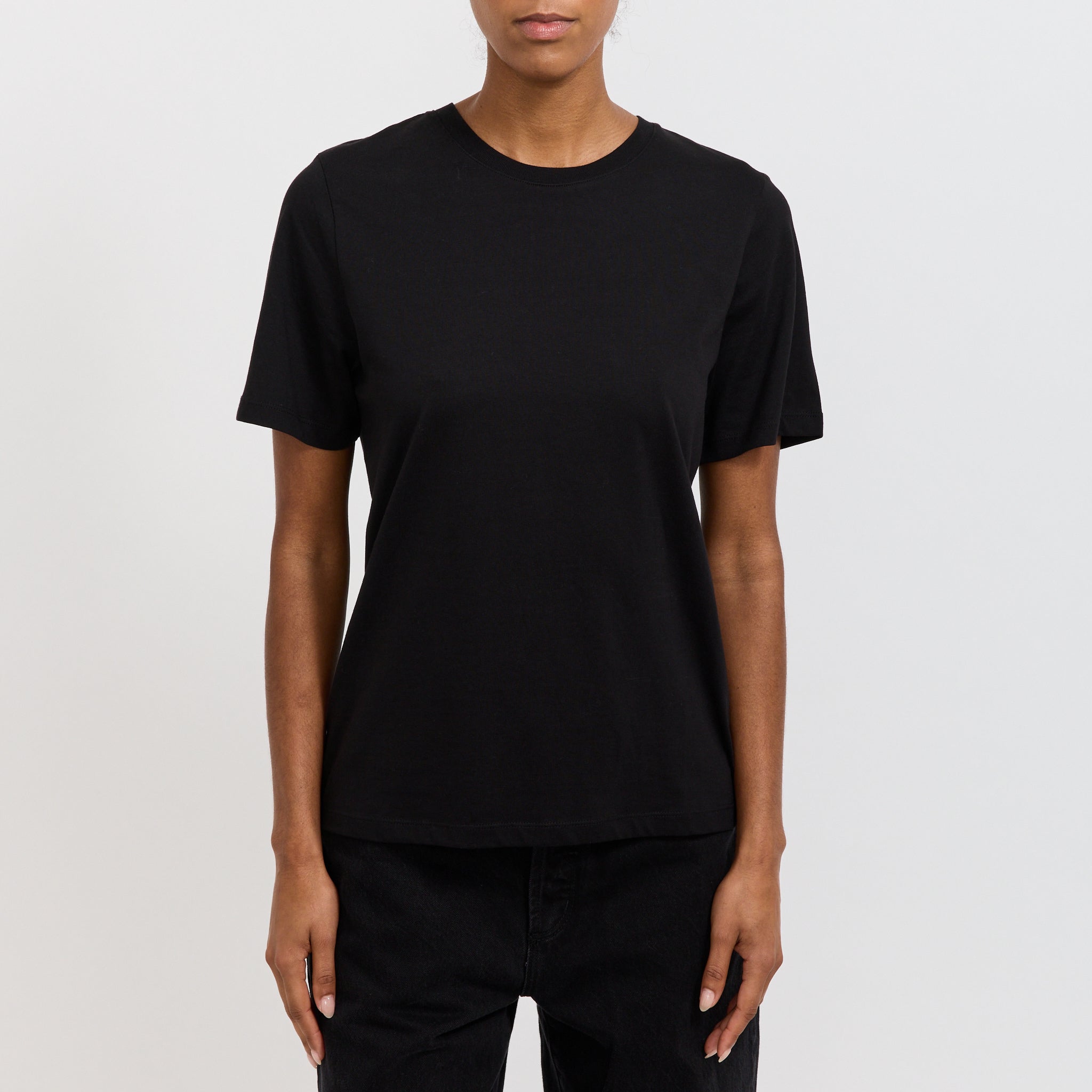 Kowtow | Classic Tee Black | Maplestore