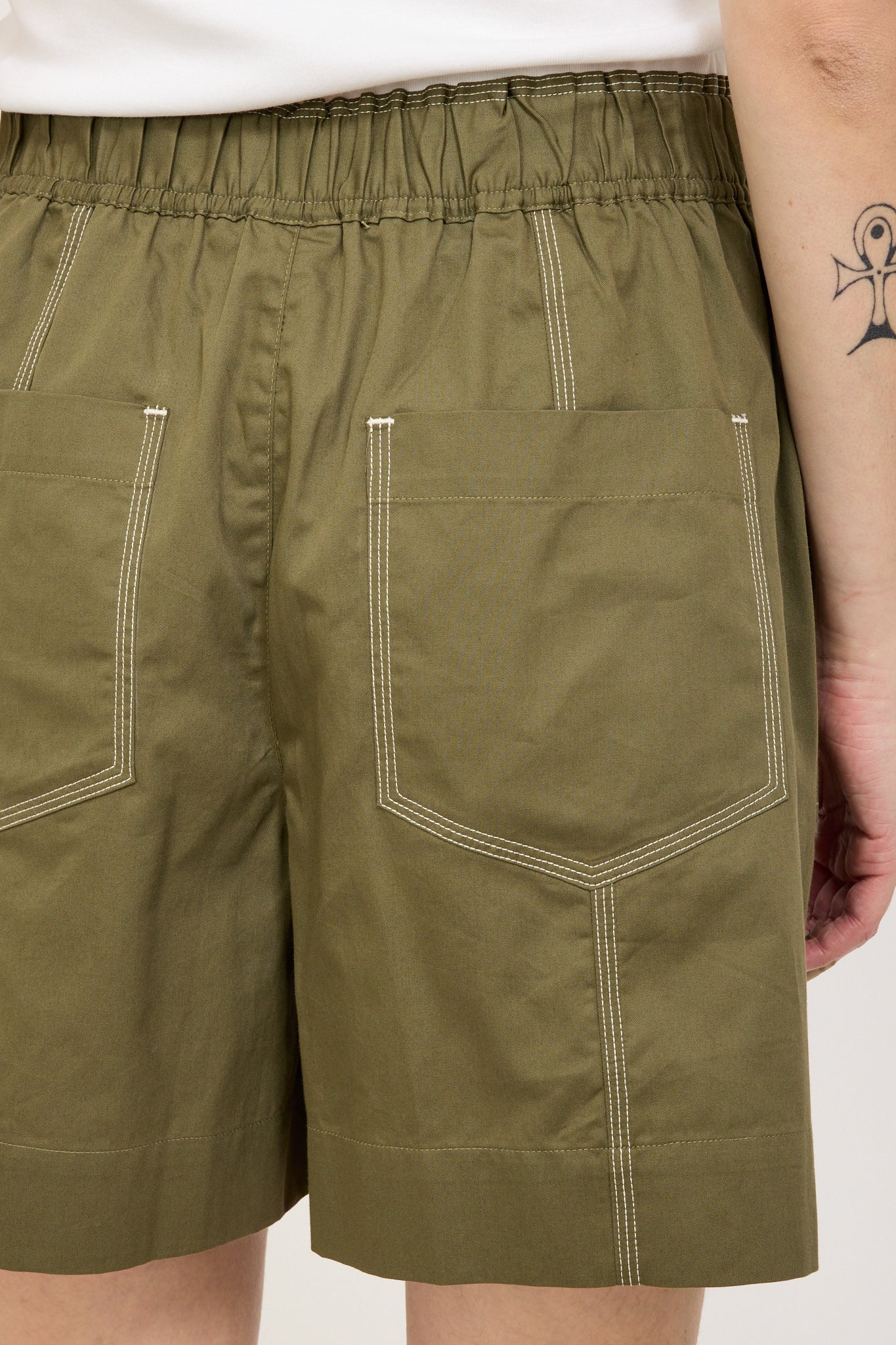 Kowtow Goodall Shorts Vetiver Maplestore