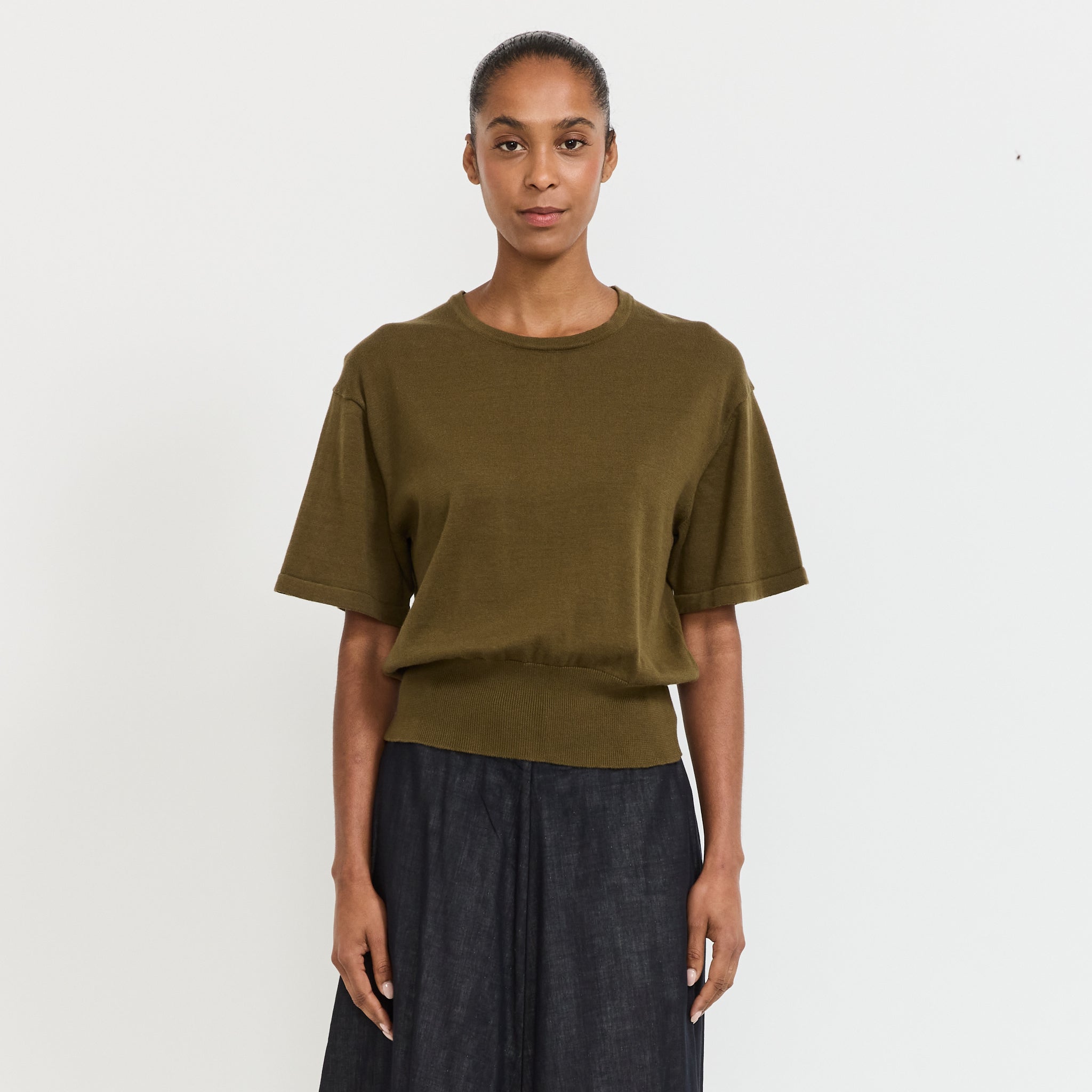 Silhouette Top Ivy