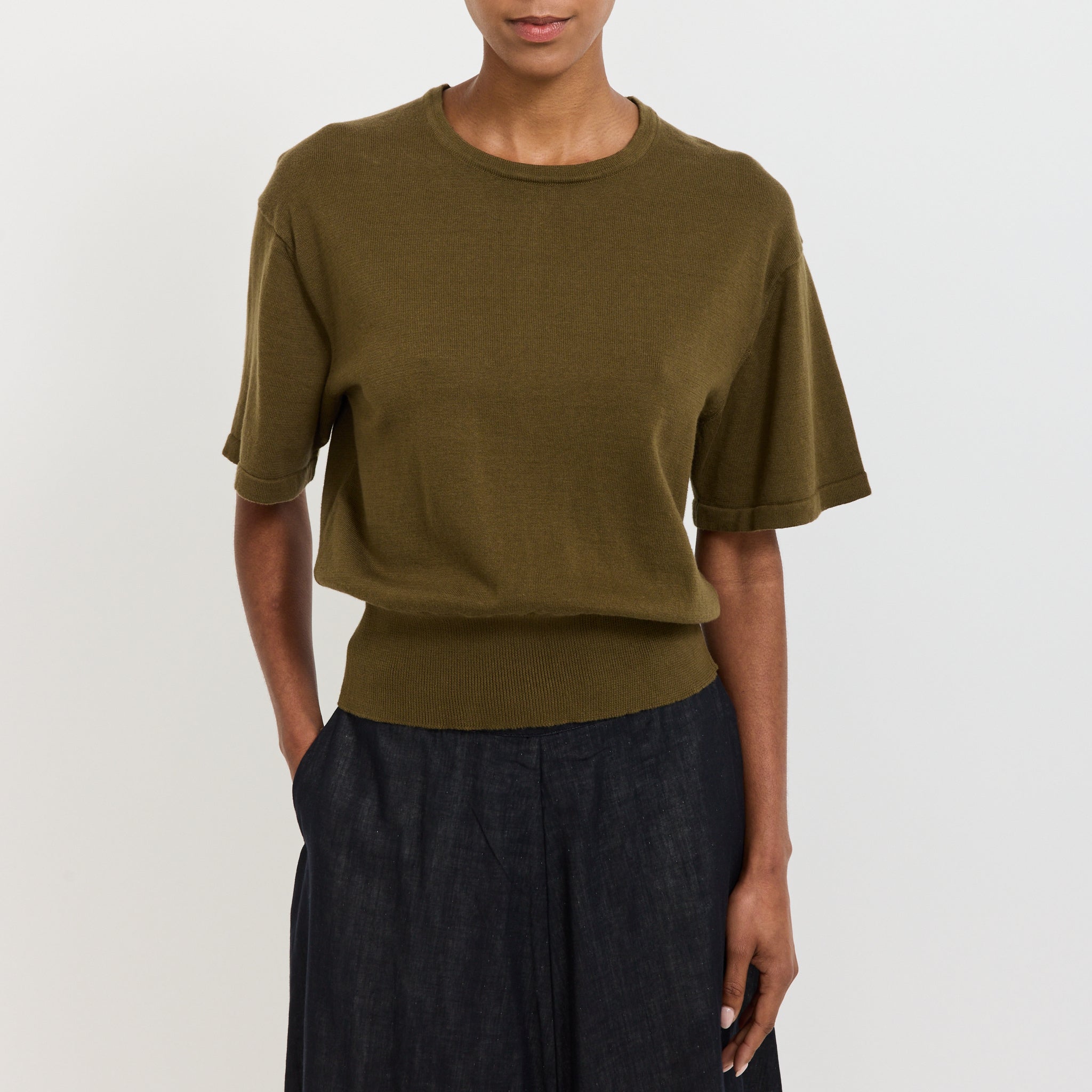 Silhouette Top Ivy