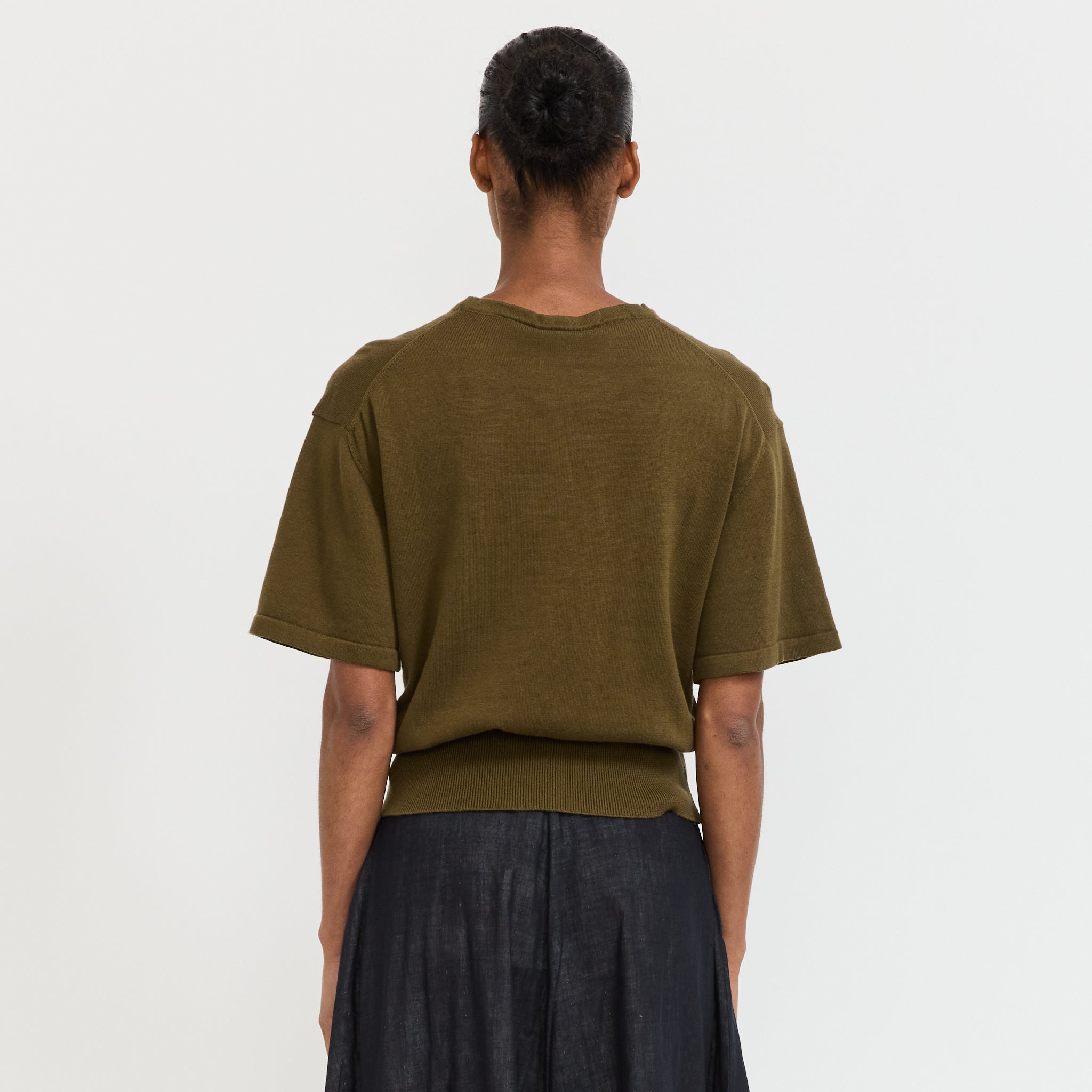 Silhouette Top Ivy