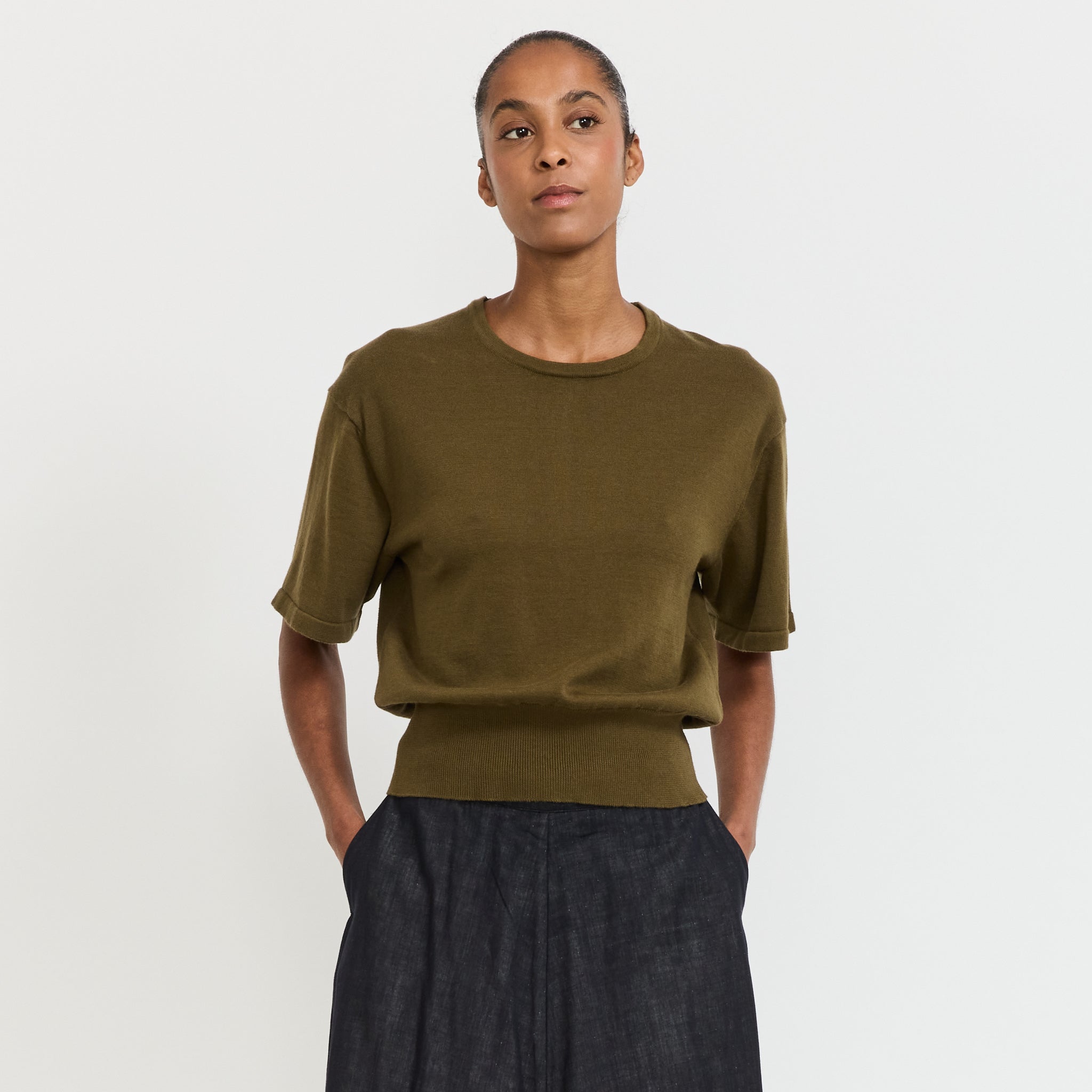 Silhouette Top Ivy
