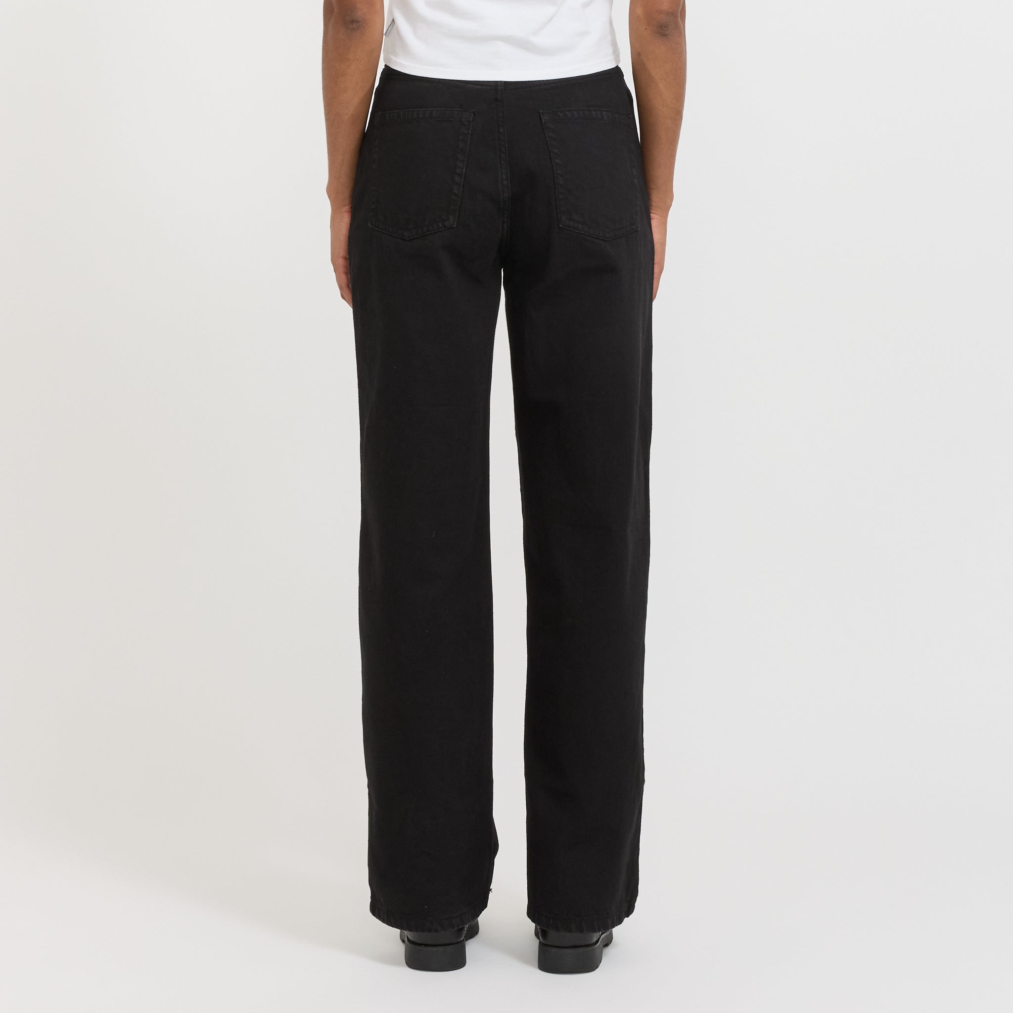 Kowtow | Straight Leg Jeans Black Denim | Maplestore