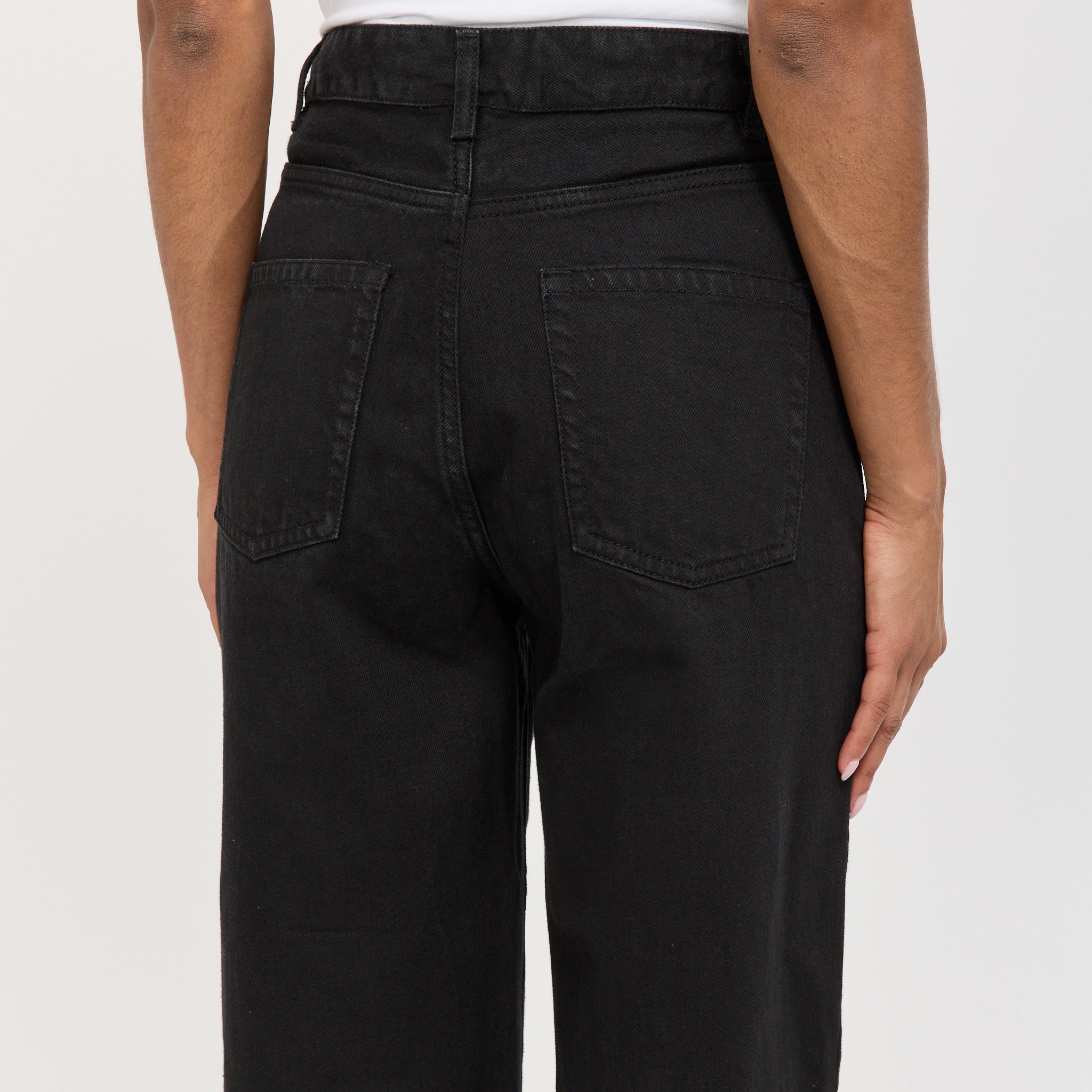 Kowtow | Straight Leg Jeans Black Denim | Maplestore