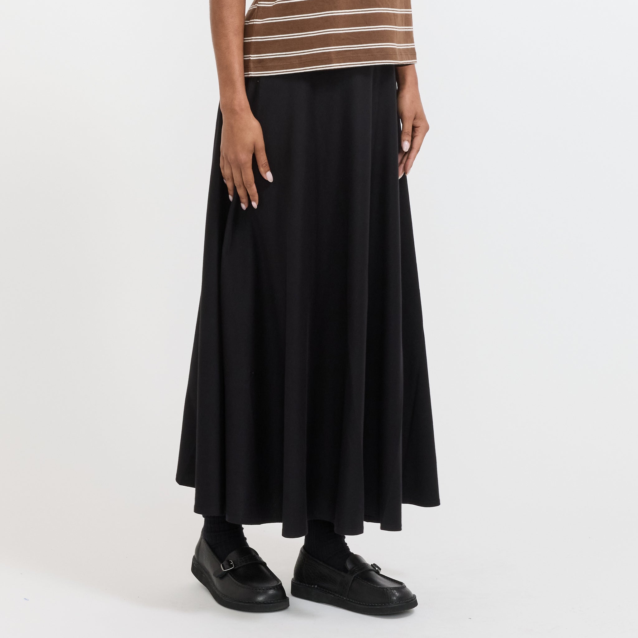 Kowtow | Sphere Skirt Black | Maplestore