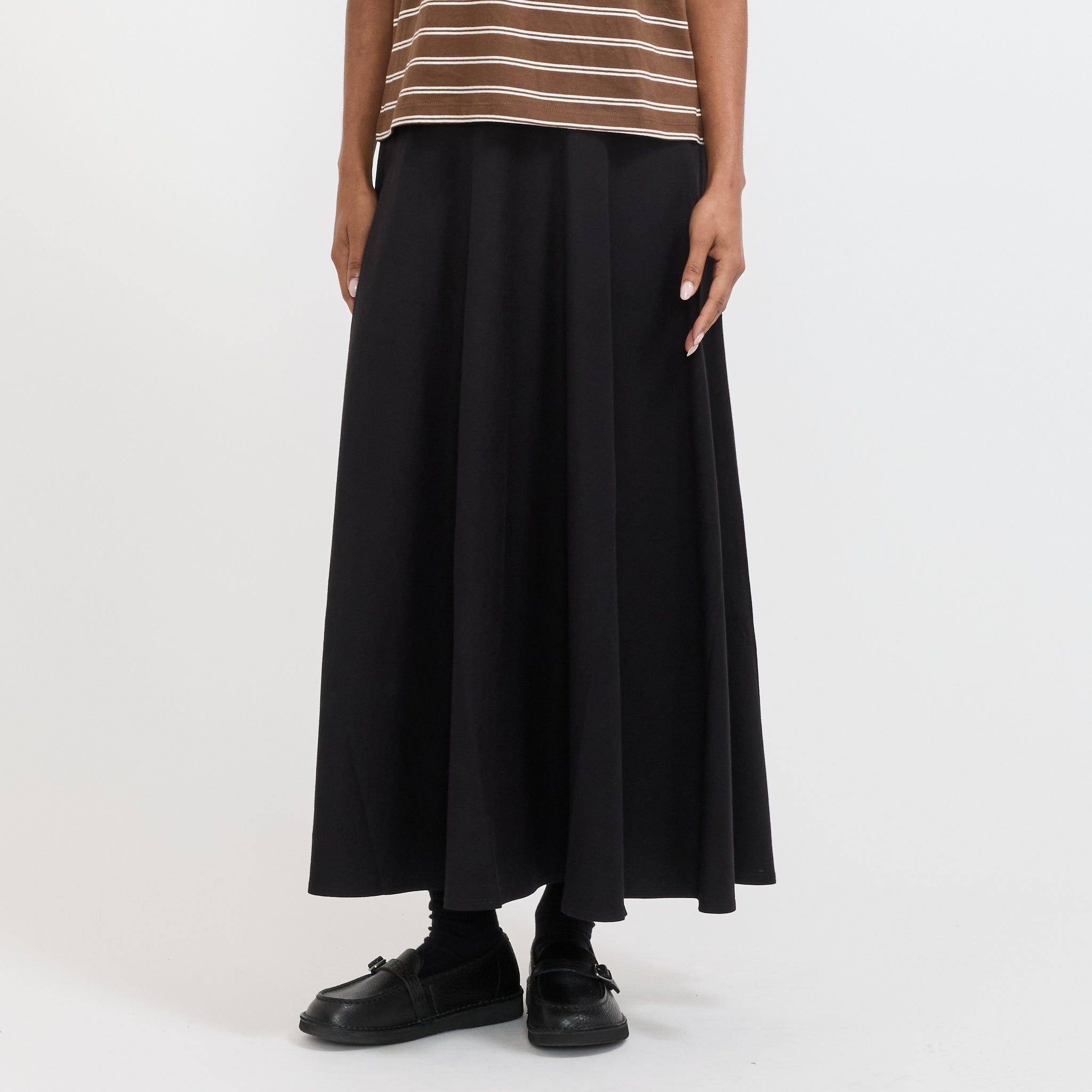 Kowtow | Sphere Skirt Black | Maplestore