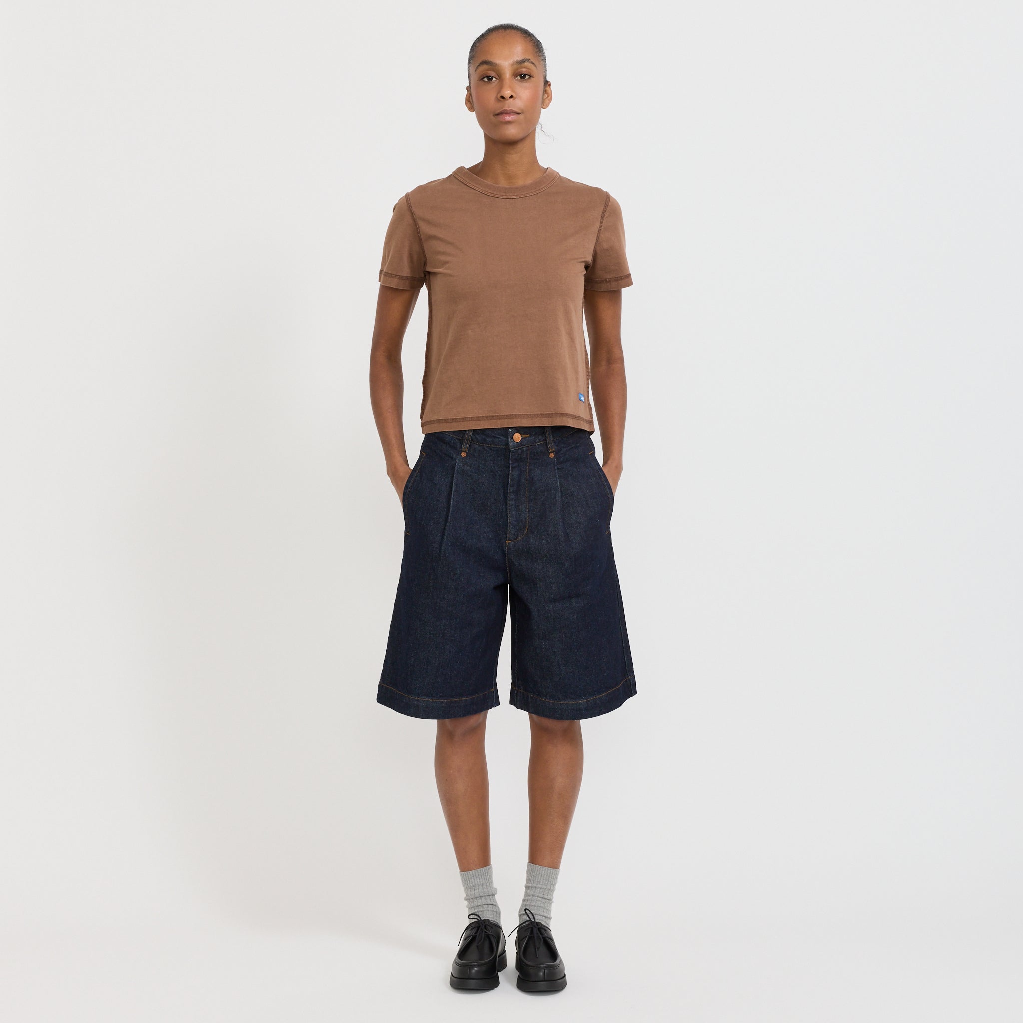 Larriet | Womens Blind Tee Brown | Maplestore