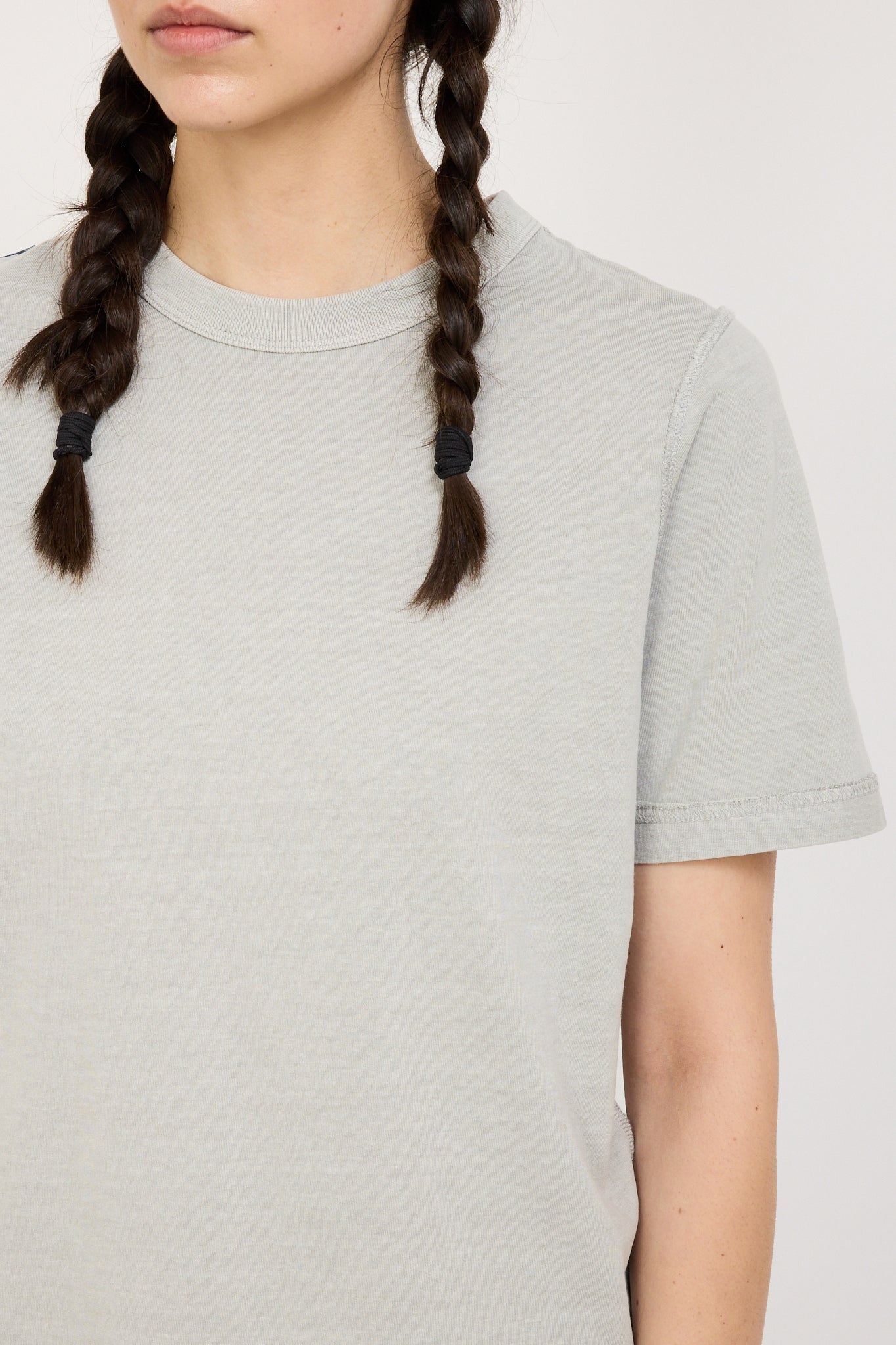 Larriet | Womens Blind Tee Grey | Maplestore