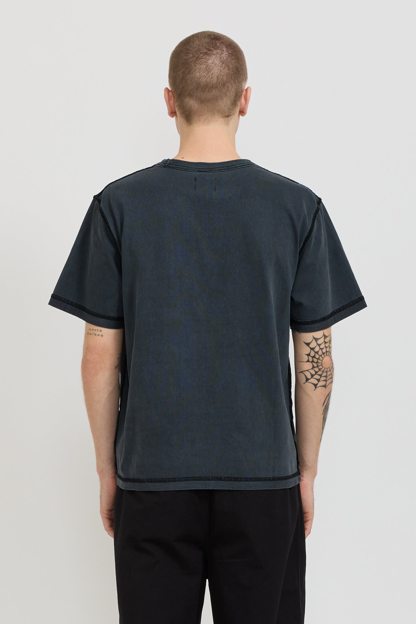 Larriet | Blind Tee Used Black | Maplestore