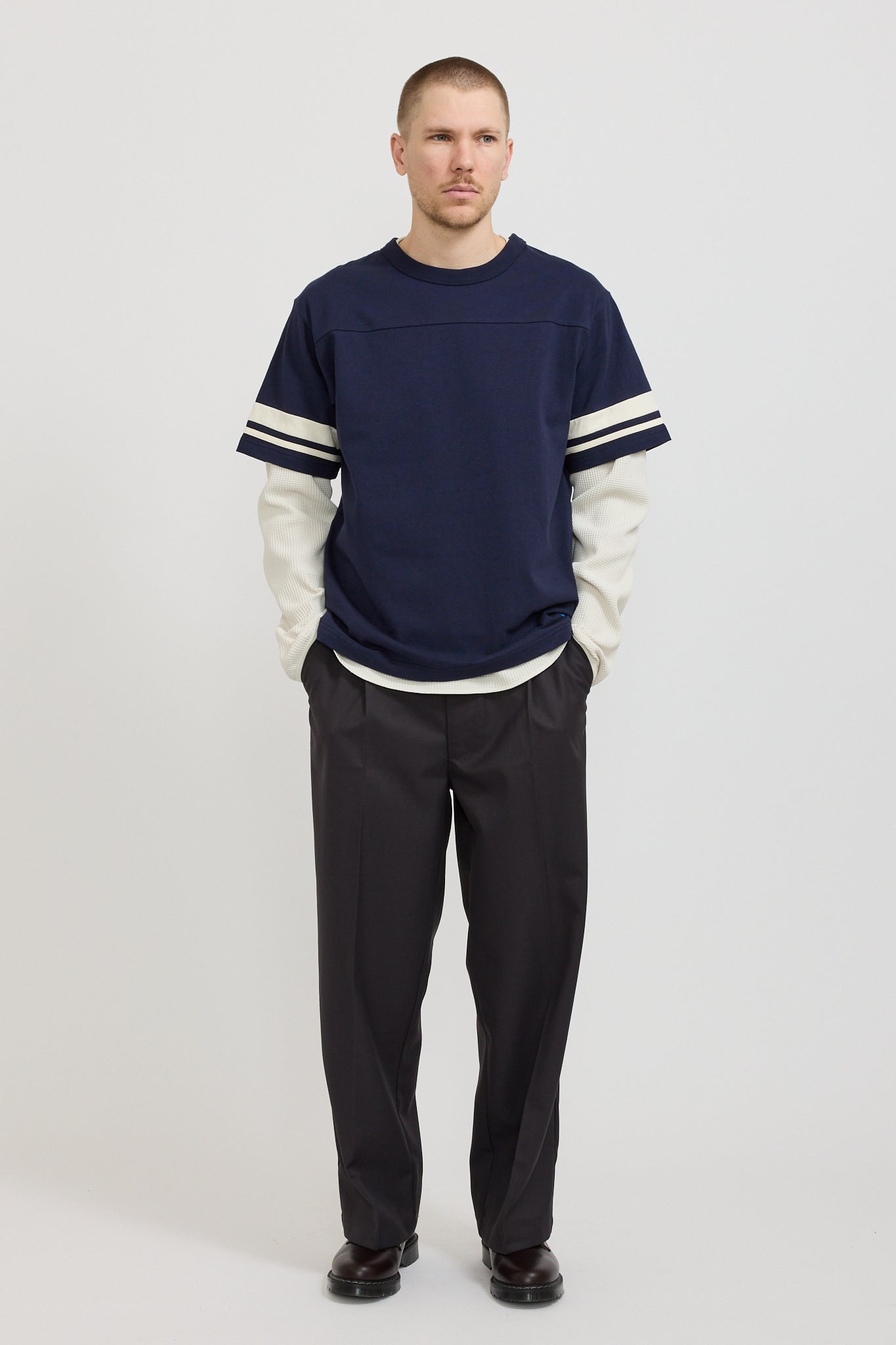 Larriet | Chad Tee Navy | Maplestore