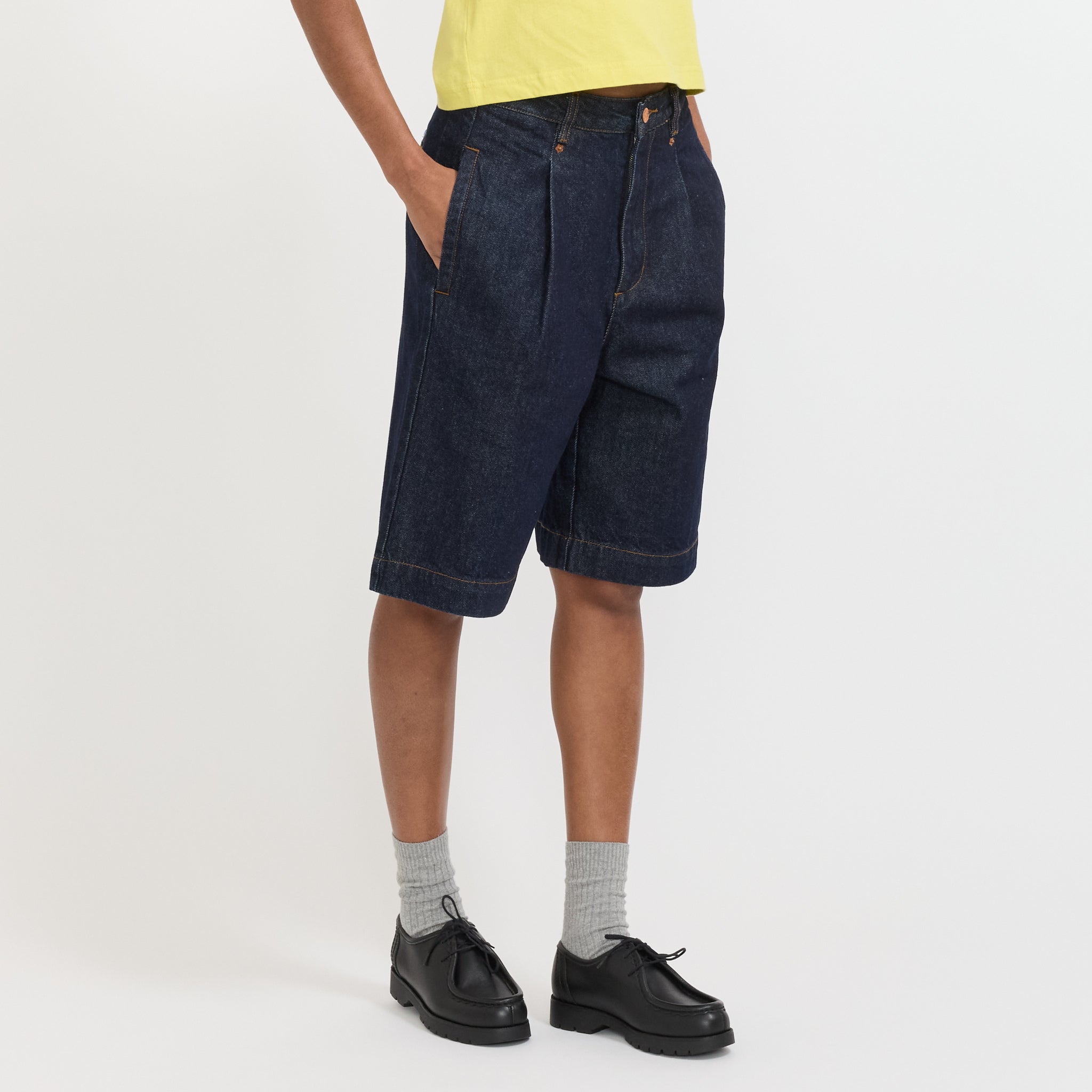 Larriet | Womens Chino Short Indigo Denim | Maplestore