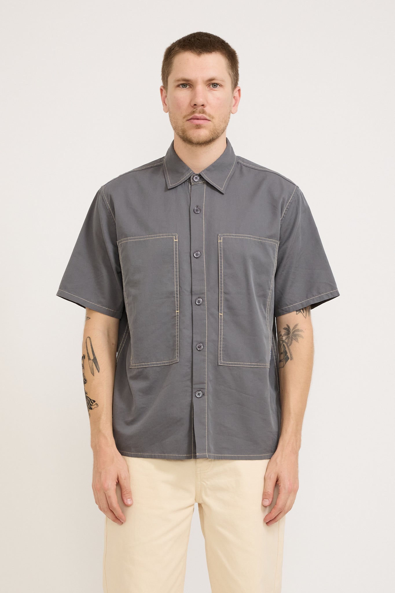 Larriet | Cliff Short Sleeve Shirt Charcoal | Maplestore