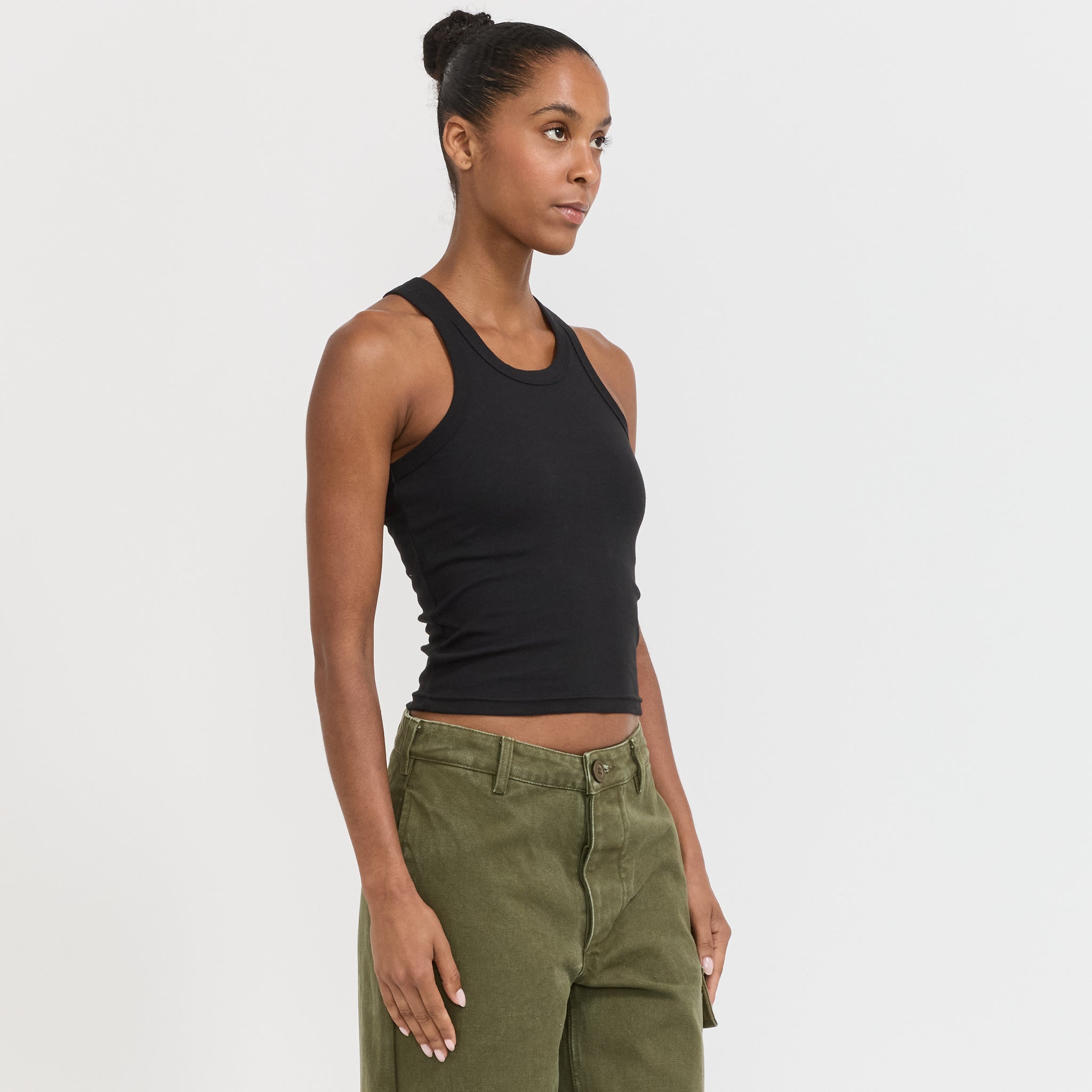 Larriet | Fi Tank Black | Maplestore