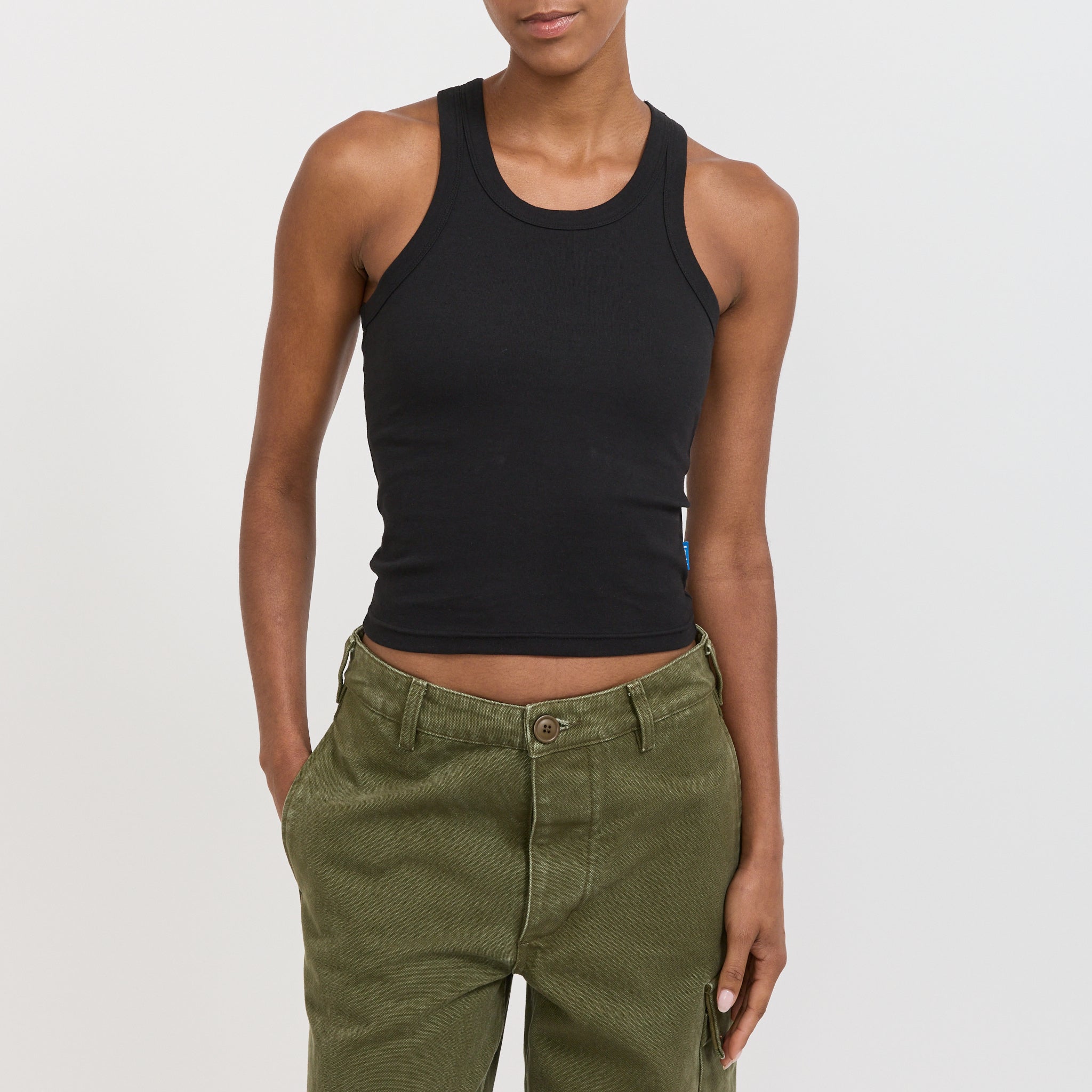 Larriet | Fi Tank Black | Maplestore