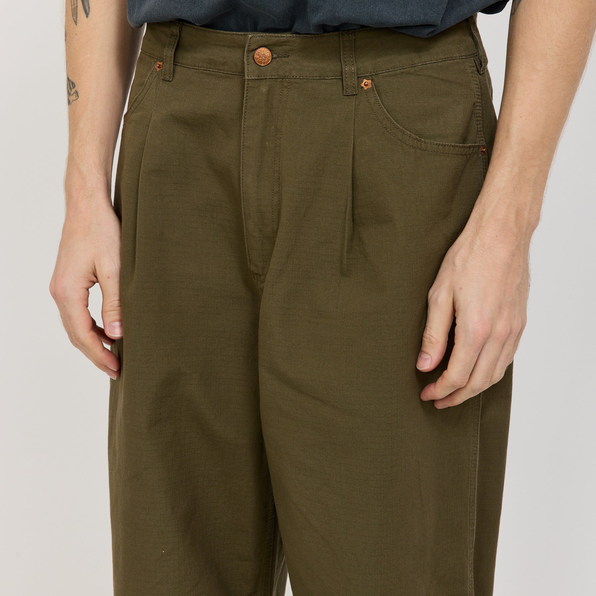 Larriet | Frederick Pant Olive | Maplestore