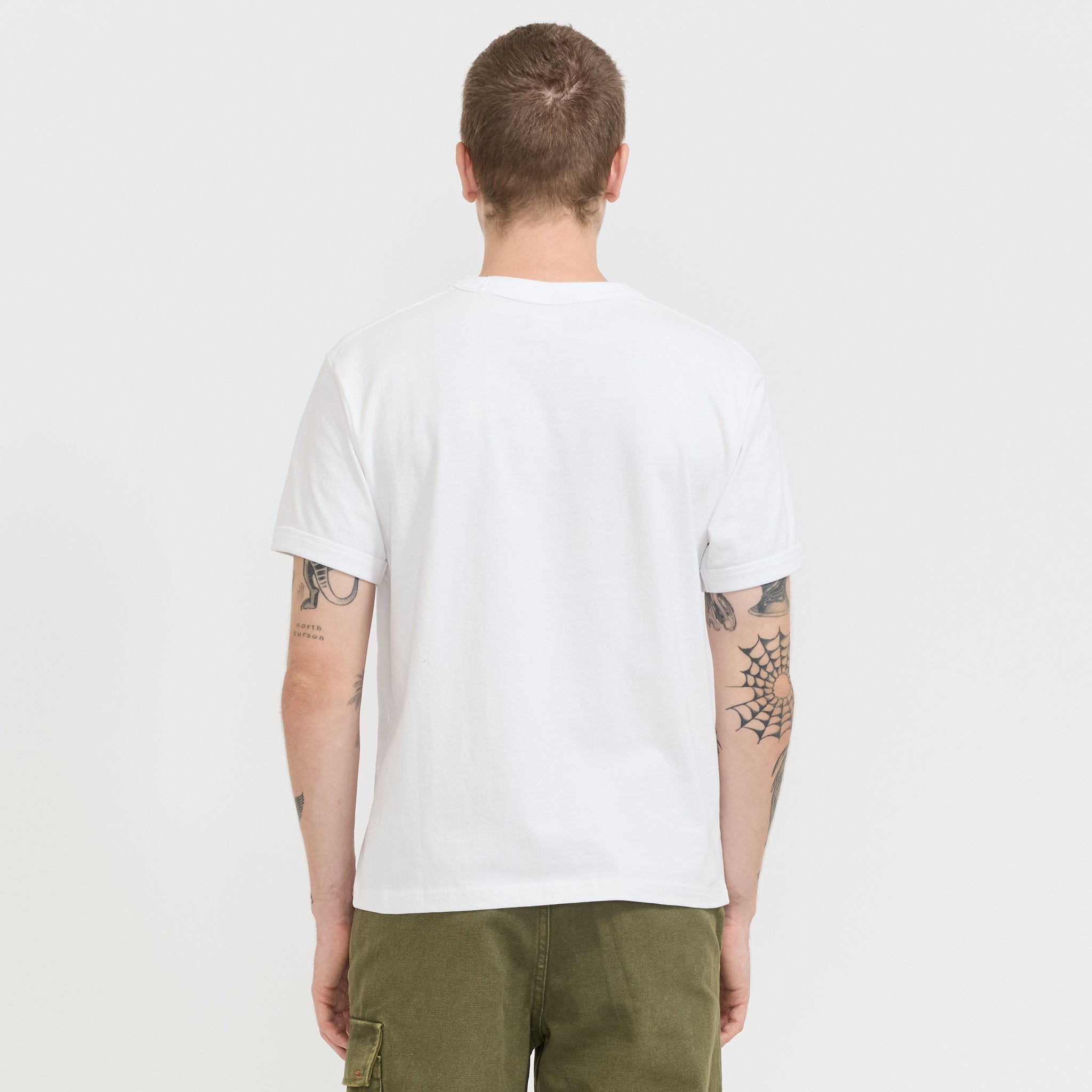 Larriet | Hubby Tee White | Maplestore