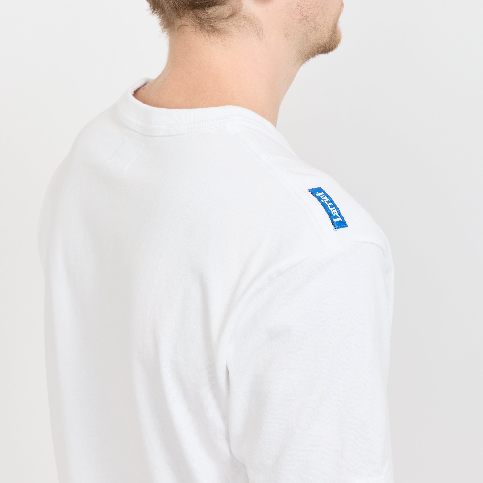 Larriet | Hubby Tee White | Maplestore