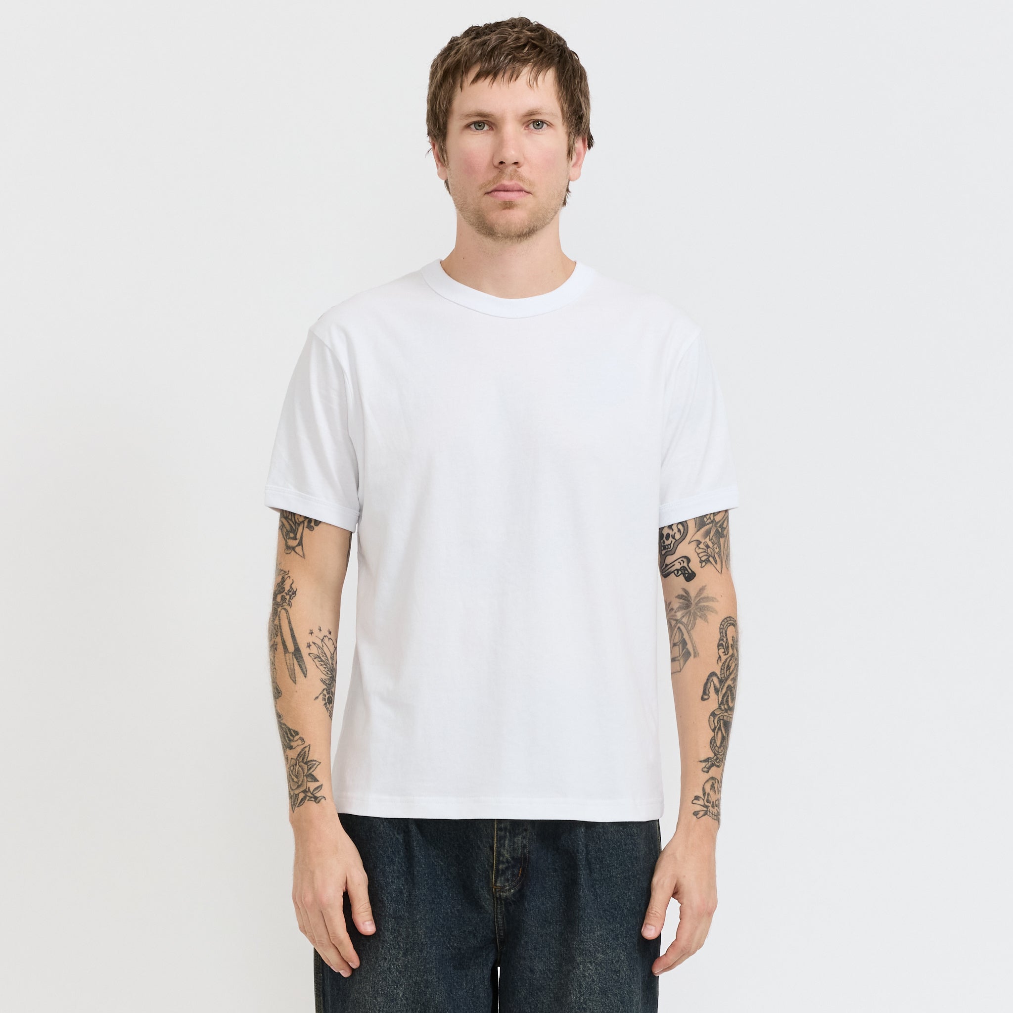 Larriet | Hubby Tee White | Maplestore