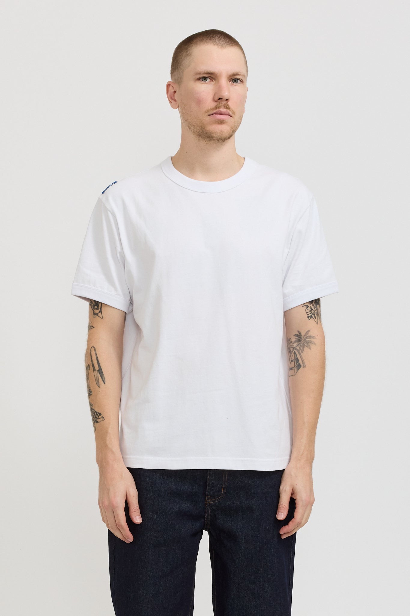 Larriet | Hubby Tee White | Maplestore