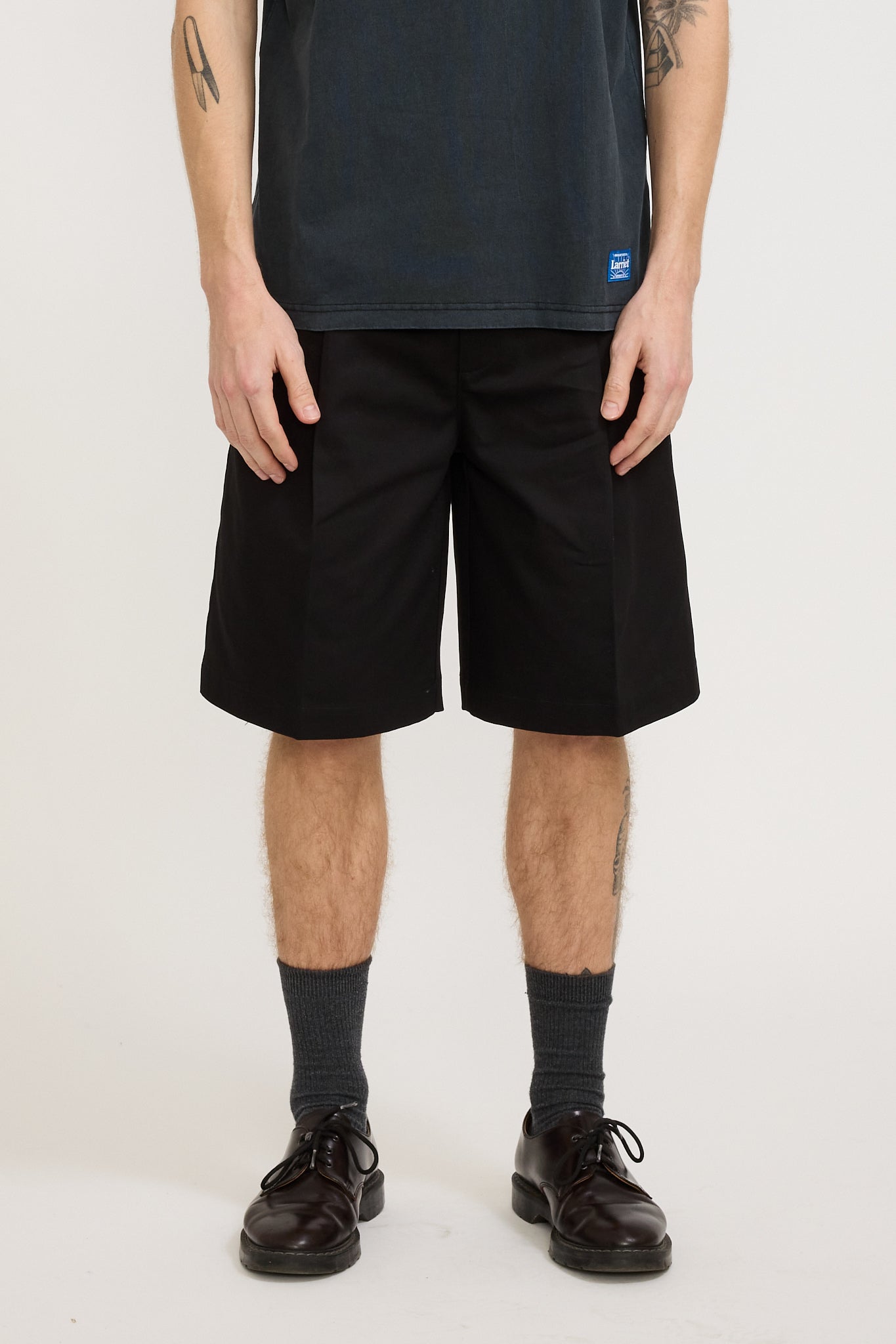 Larriet | Lyu Short Black | Maplestore