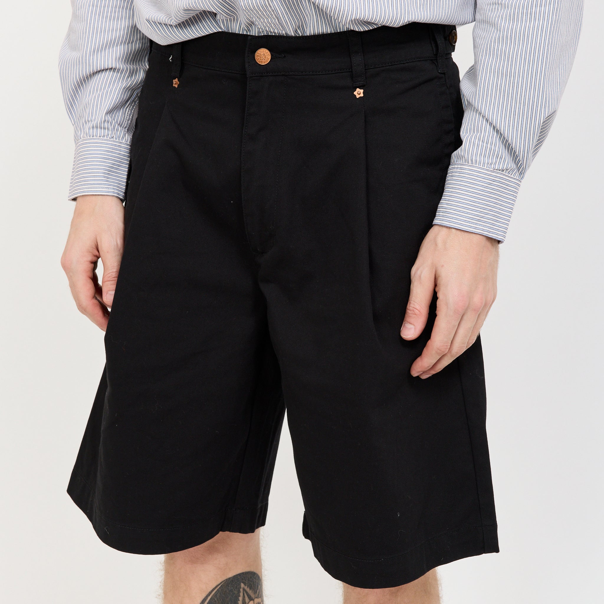 Lyu Short Black
