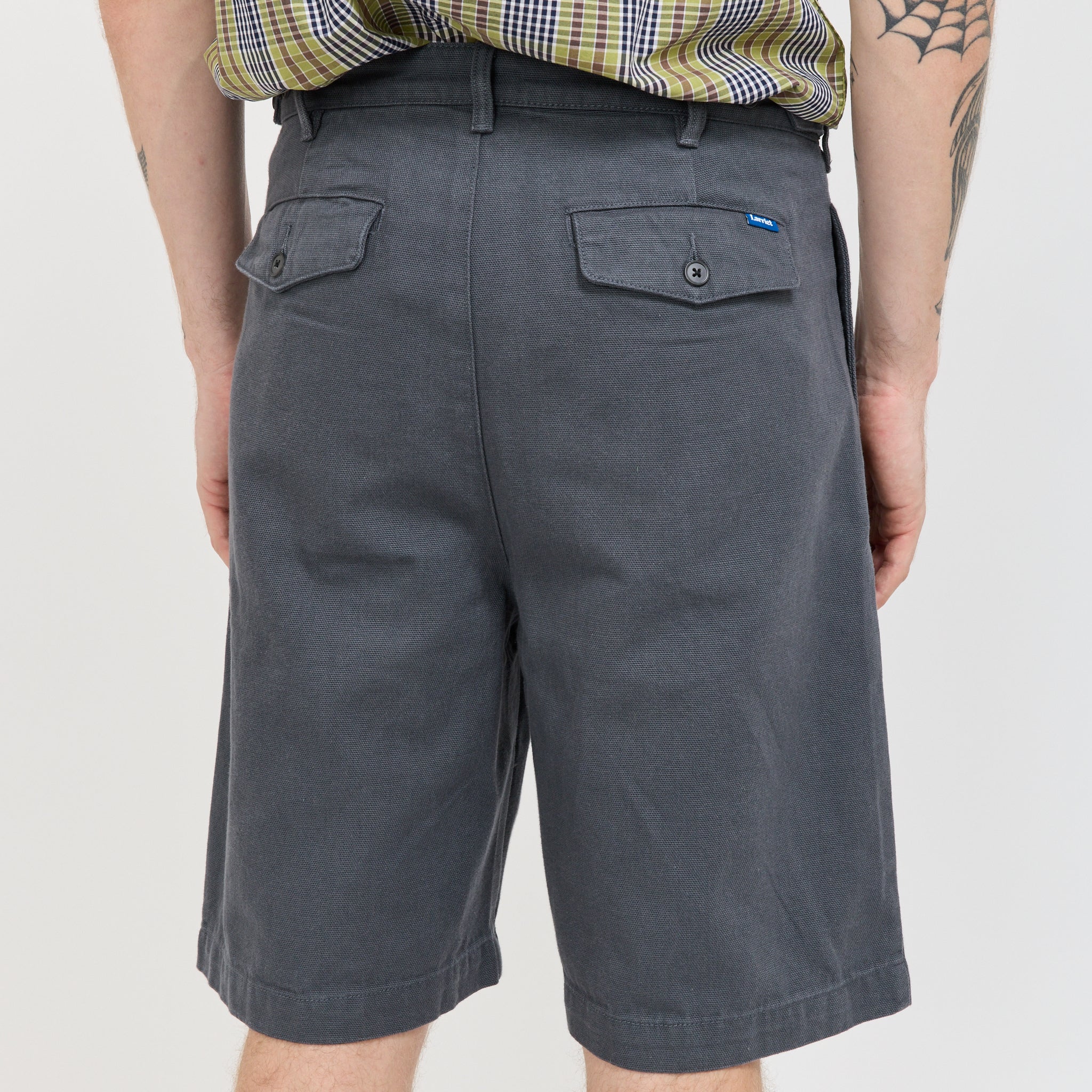 Larriet | Lyu Short Charcoal | Maplestore