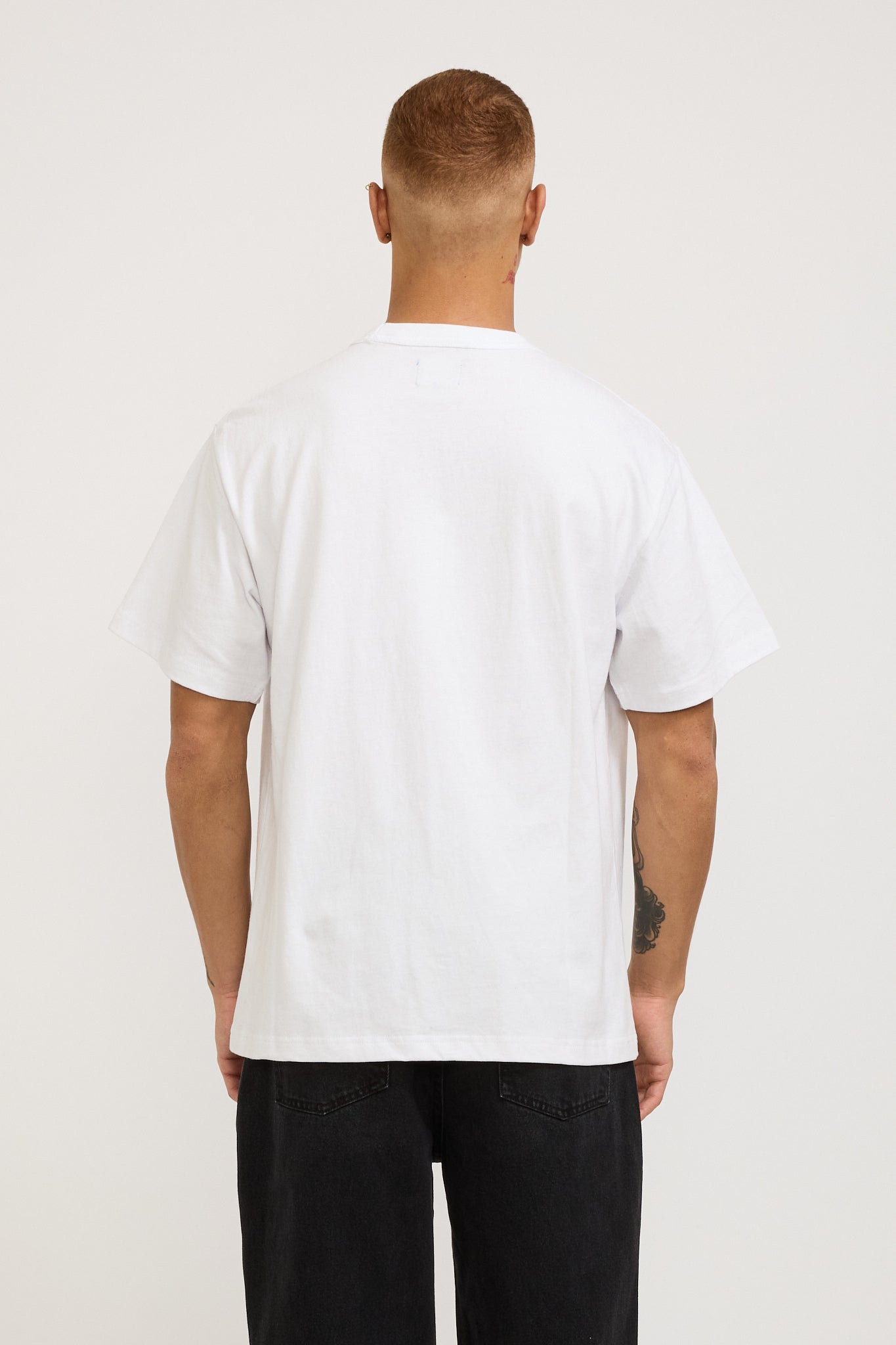 Larriet | Standard Tee White | Maplestore