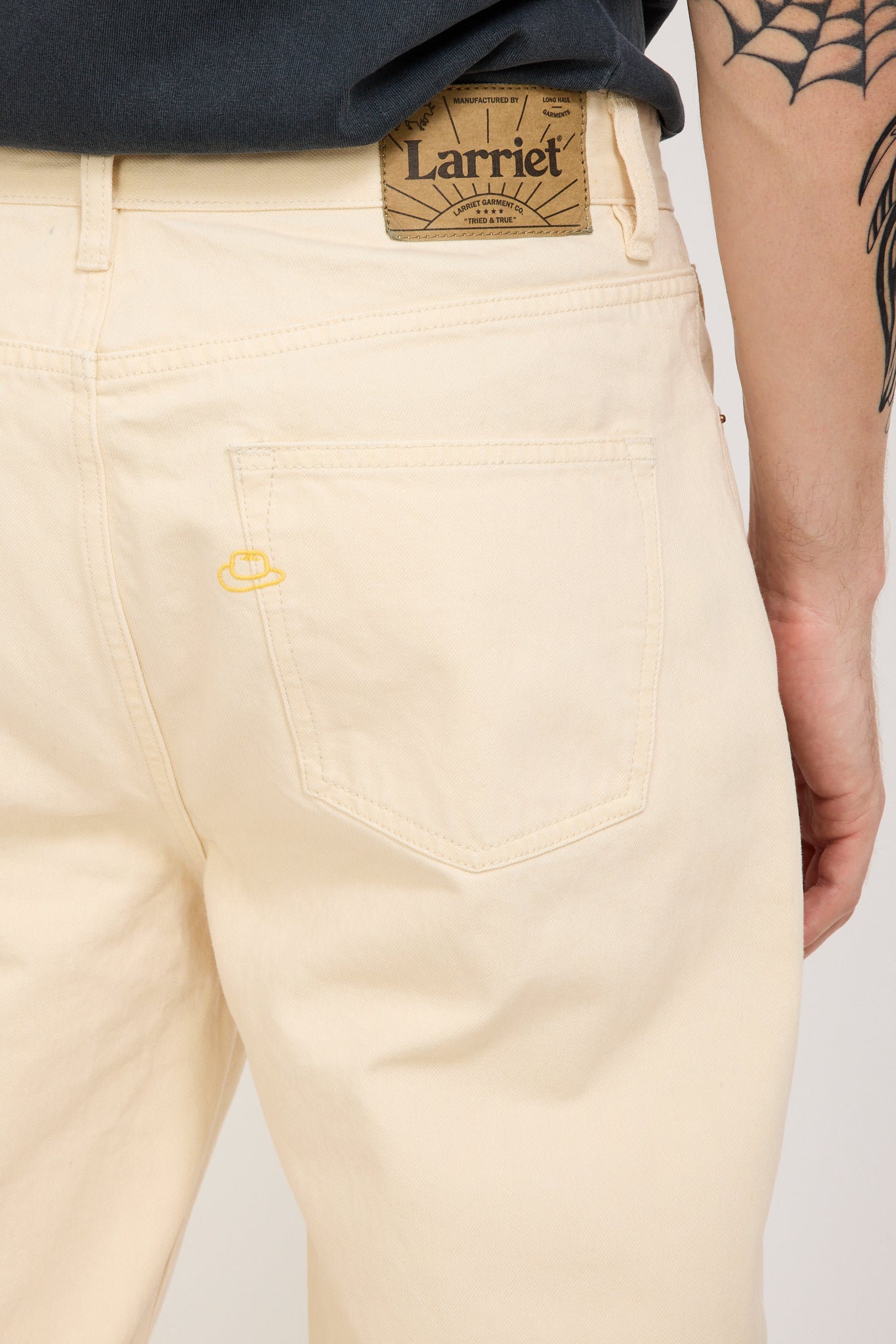 Larriet | Wale Jeans Natural | Maplestore