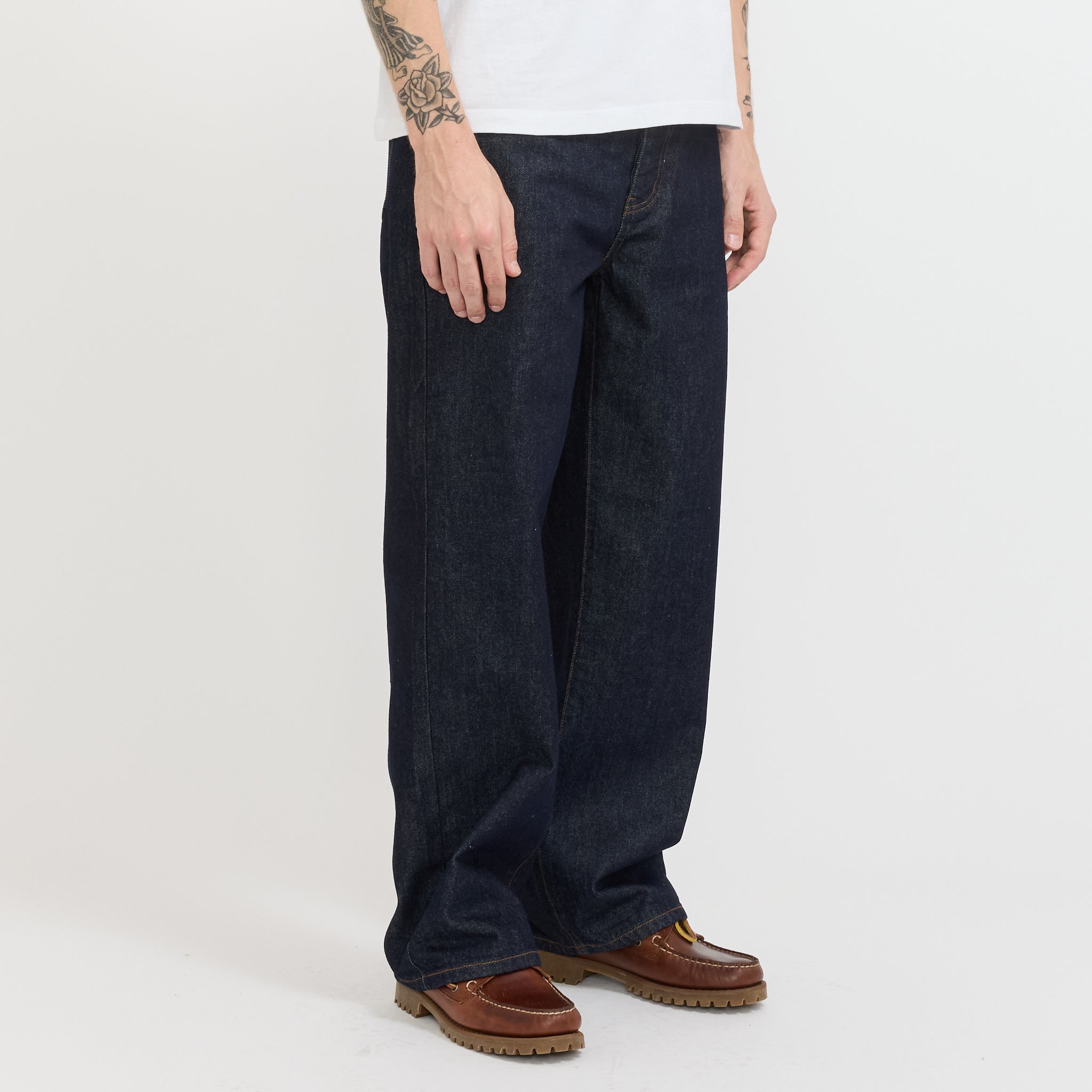 Larriet | Wale Jeans Indigo | Maplestore