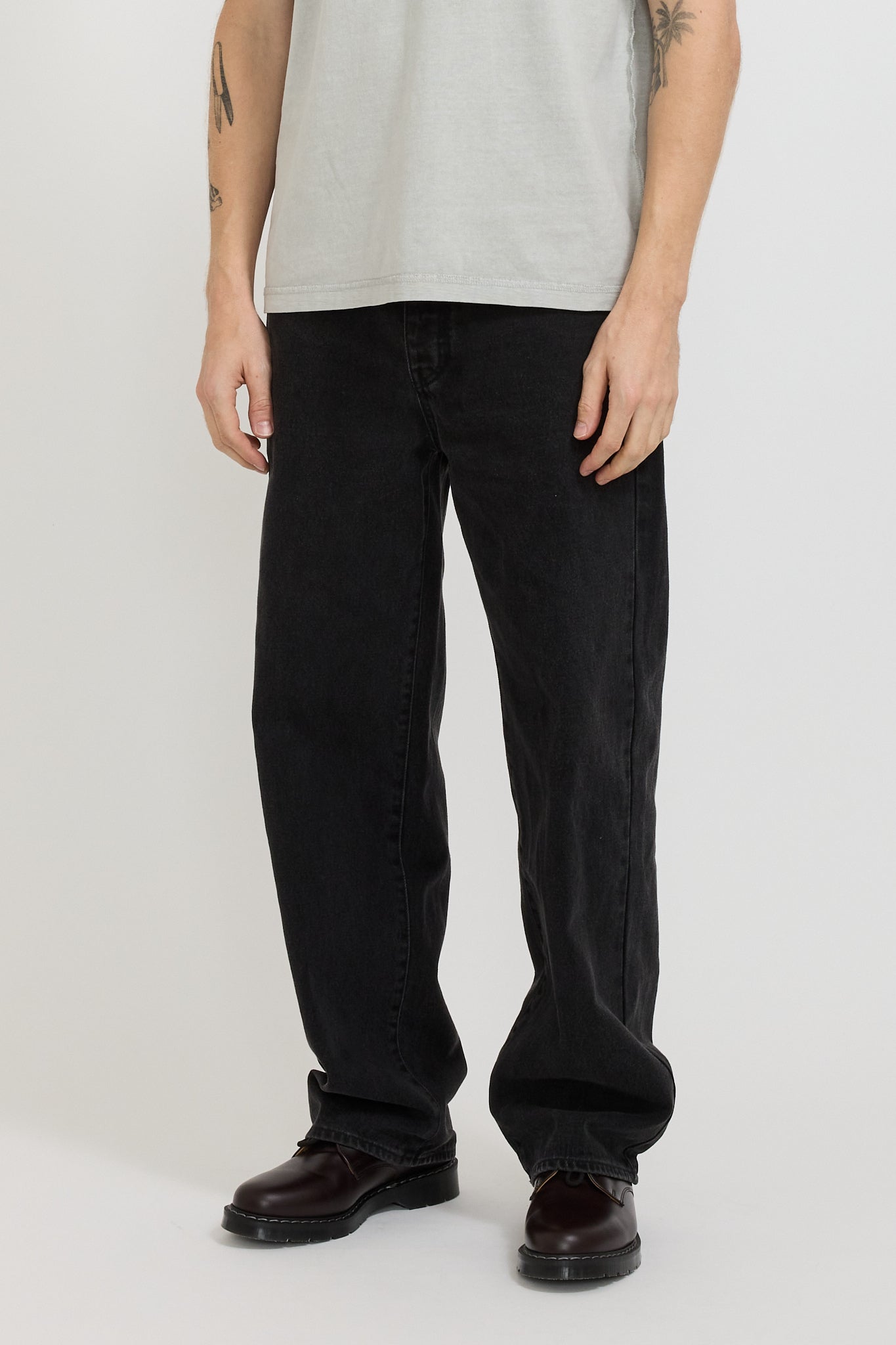 Larriet | Wale Jeans Used Black | Maplestore