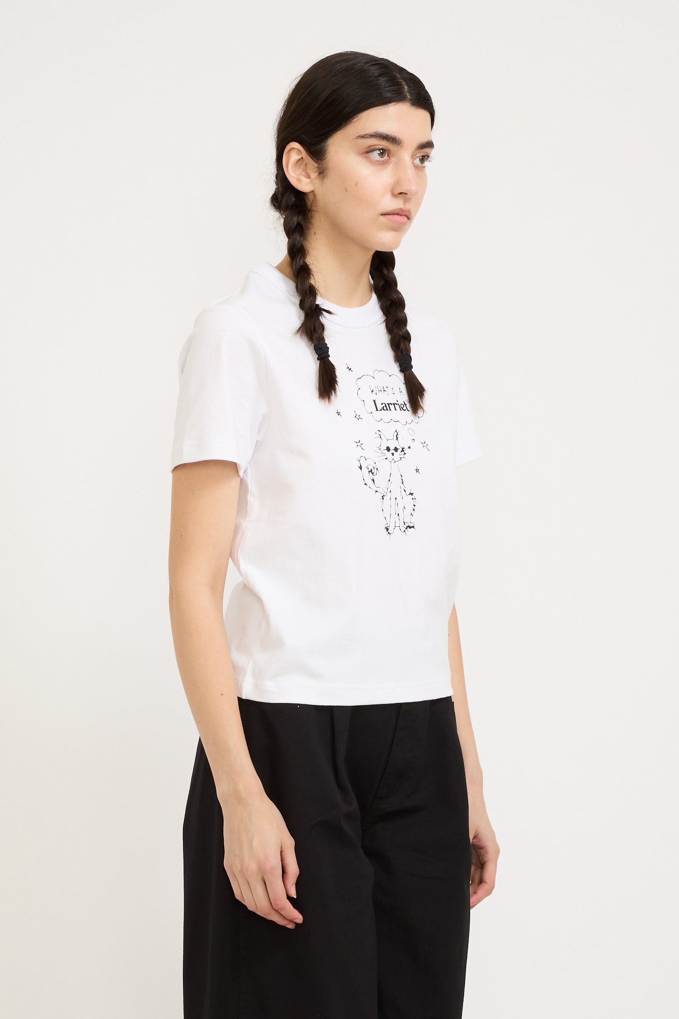 Larriet | What? Tee White | Maplestore