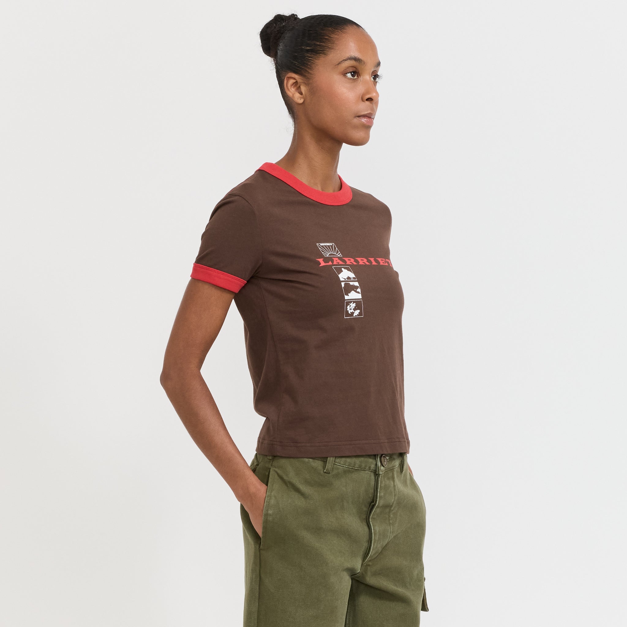 Larriet | Wings Tee Earth | Maplestore