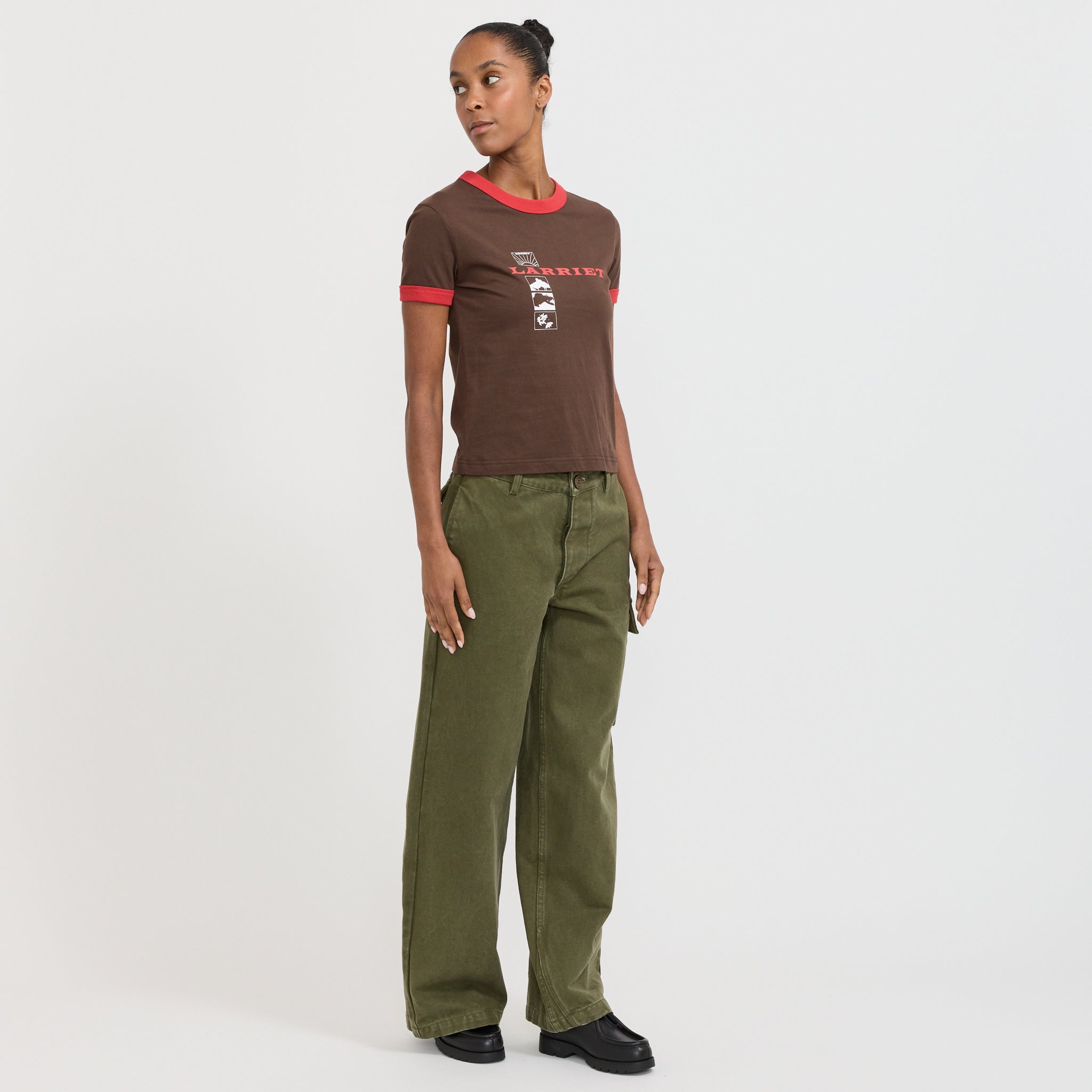 Larriet | Wings Tee Earth | Maplestore