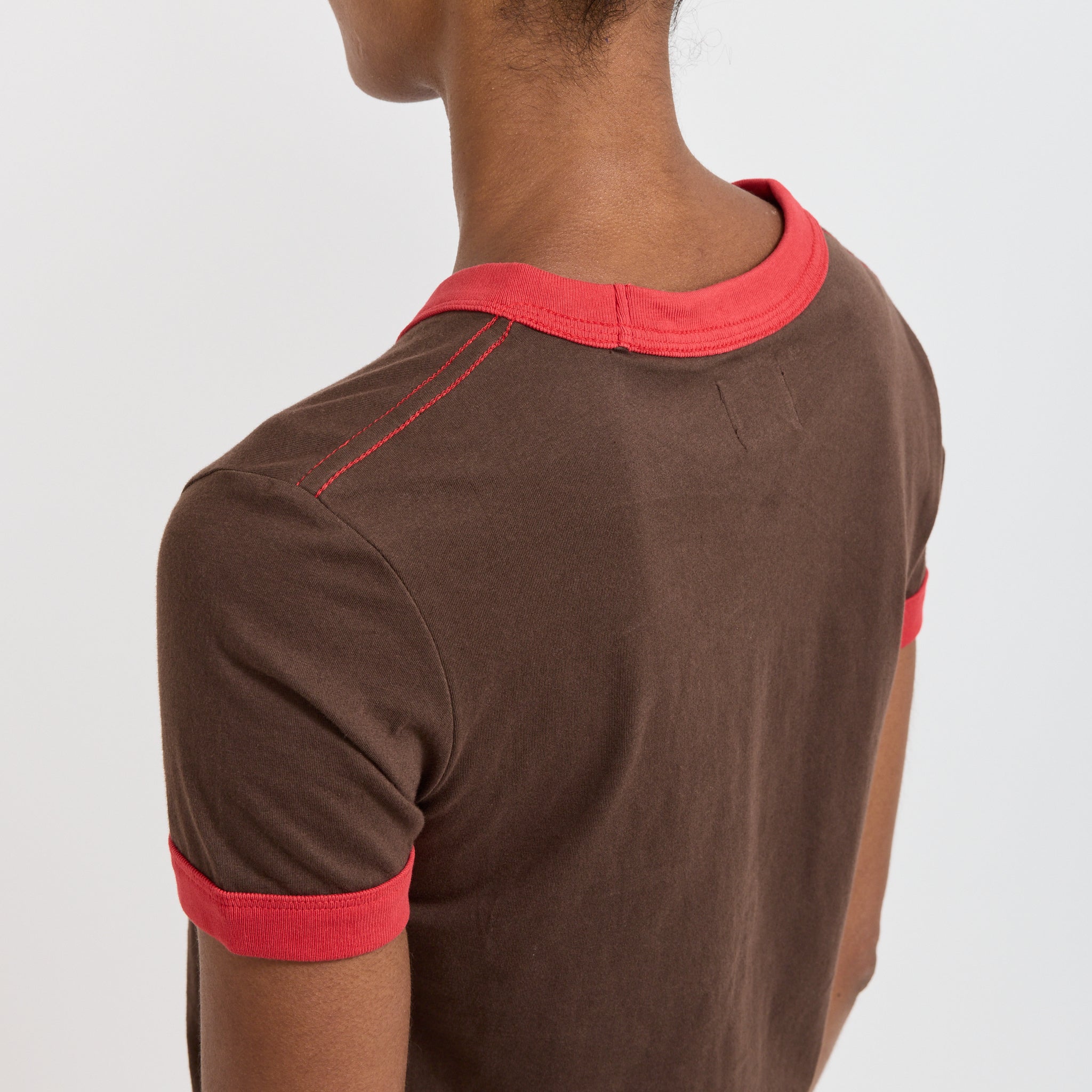 Larriet | Wings Tee Earth | Maplestore