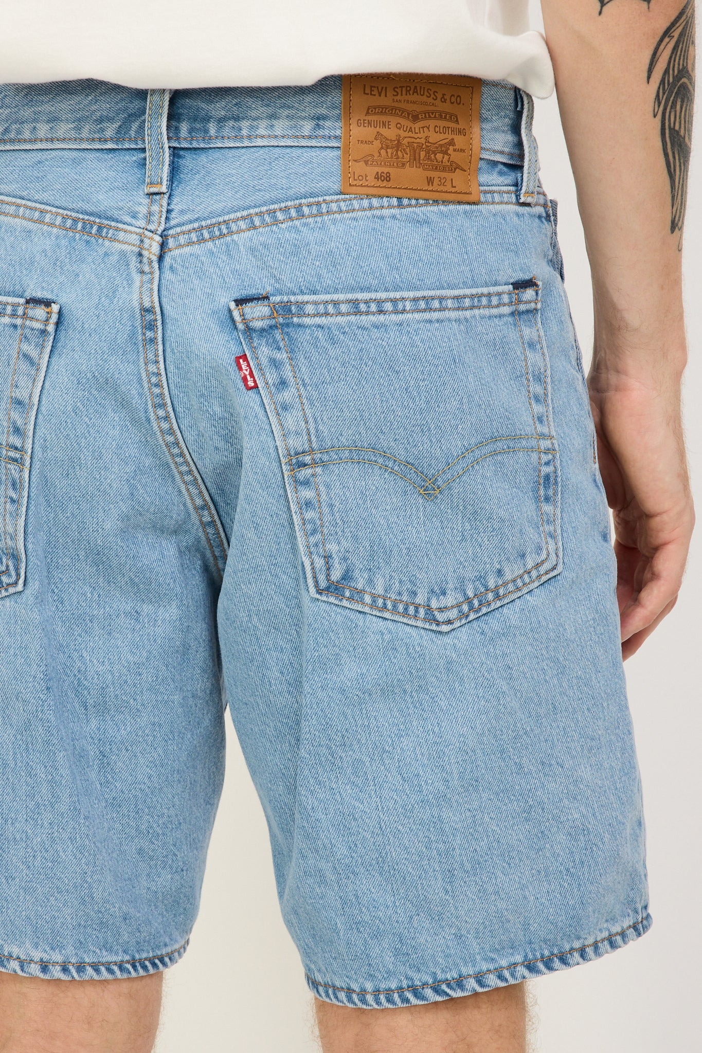 Levis | 468 Loose Light Jog Shorts | Maplestore