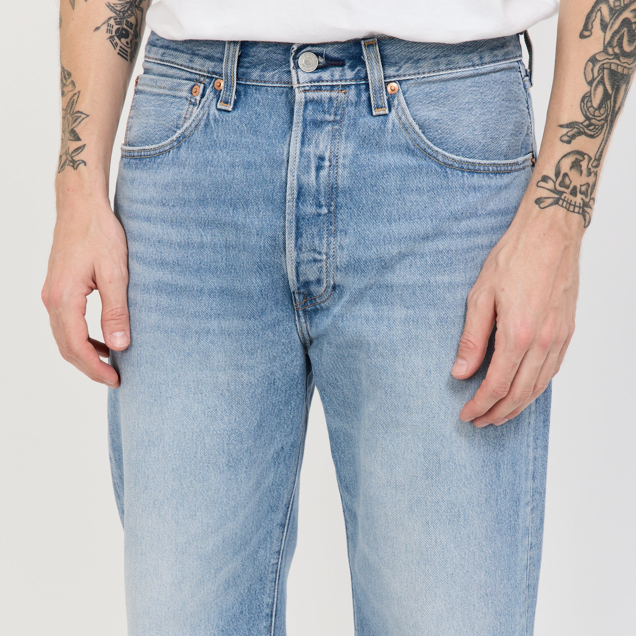 Levis | 501 Loose In My Bronco | Maplestore