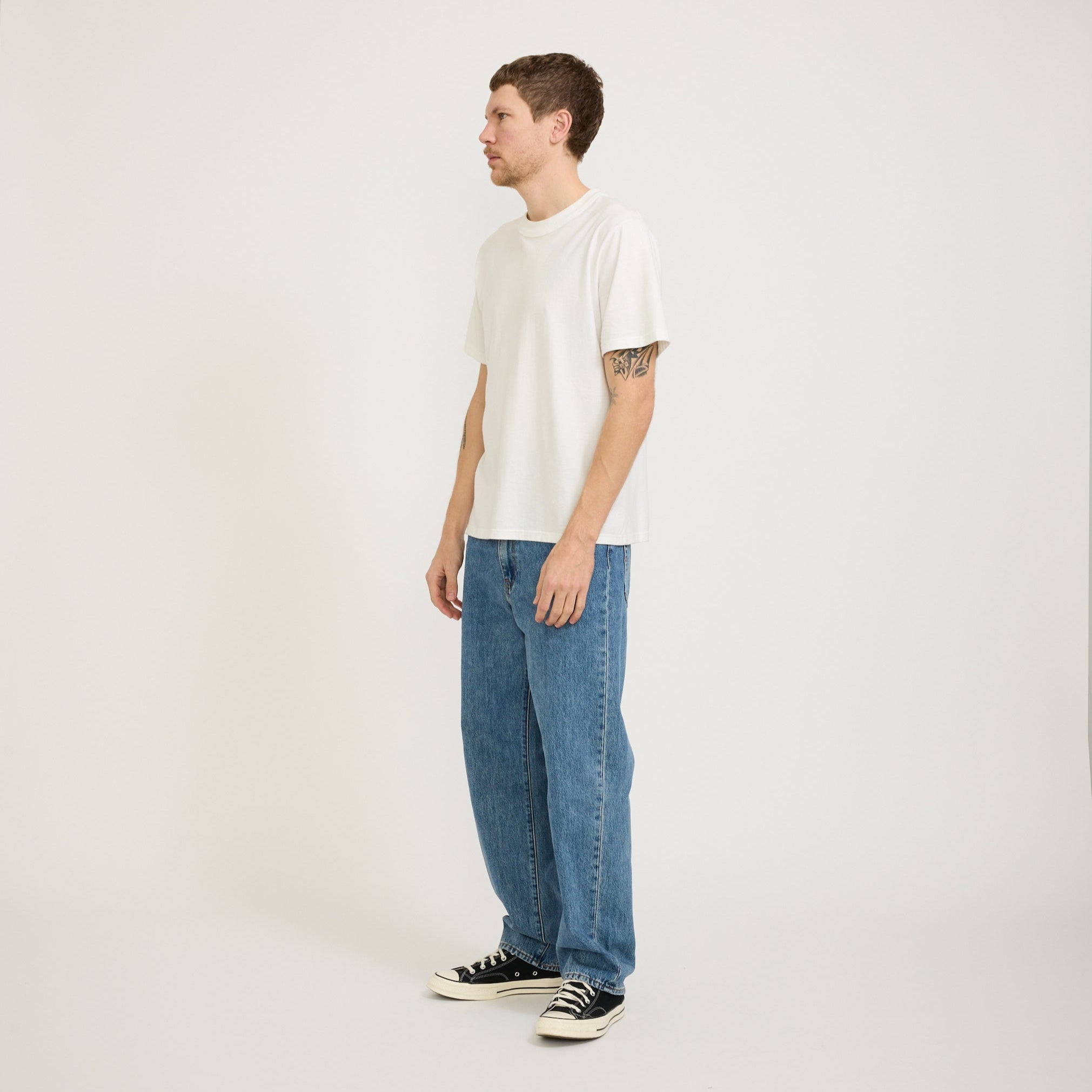 568 Stay Loose Blue Essentials