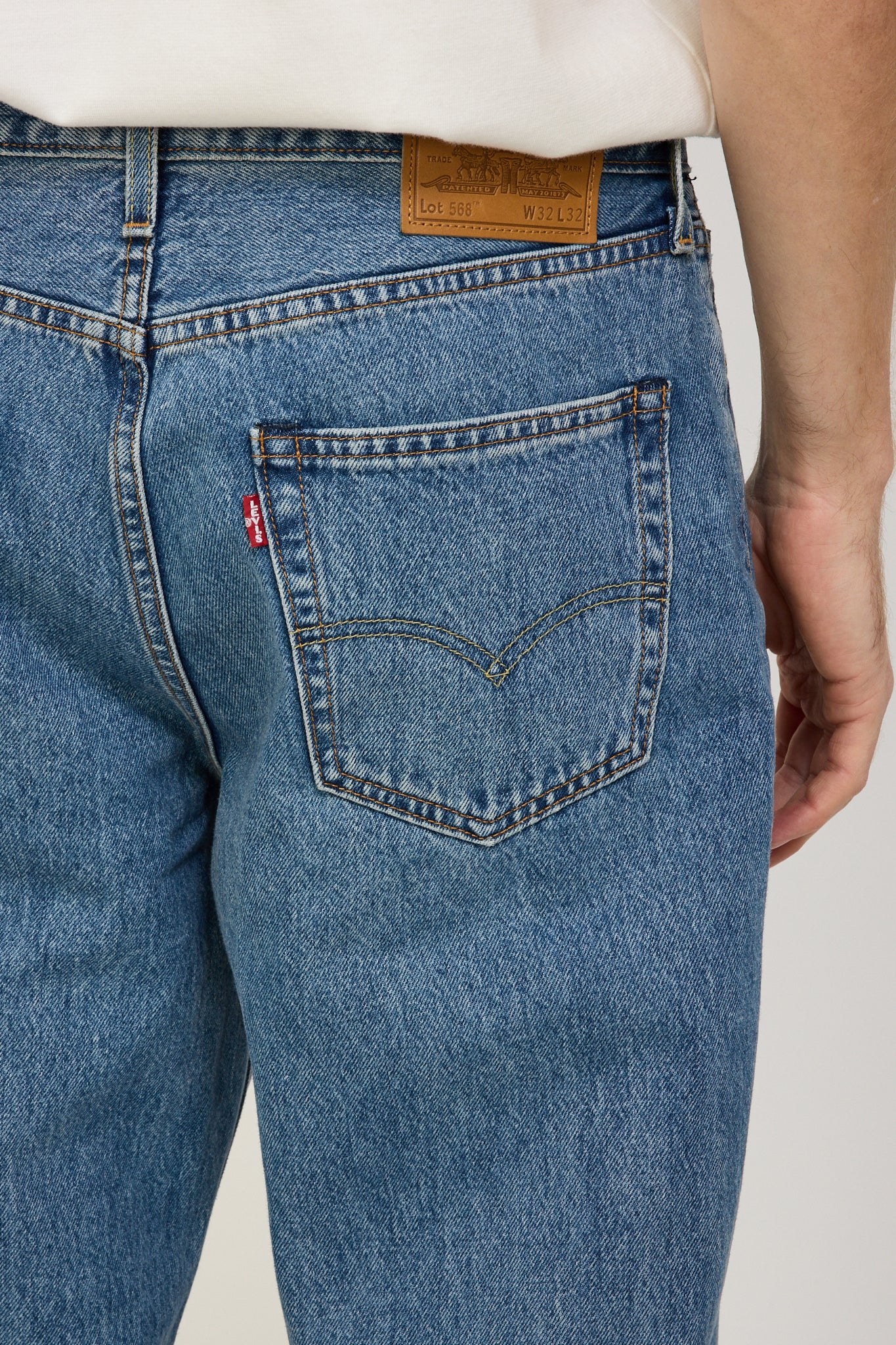 Levis | 568 Stay Loose Blue Essentials | Maplestore