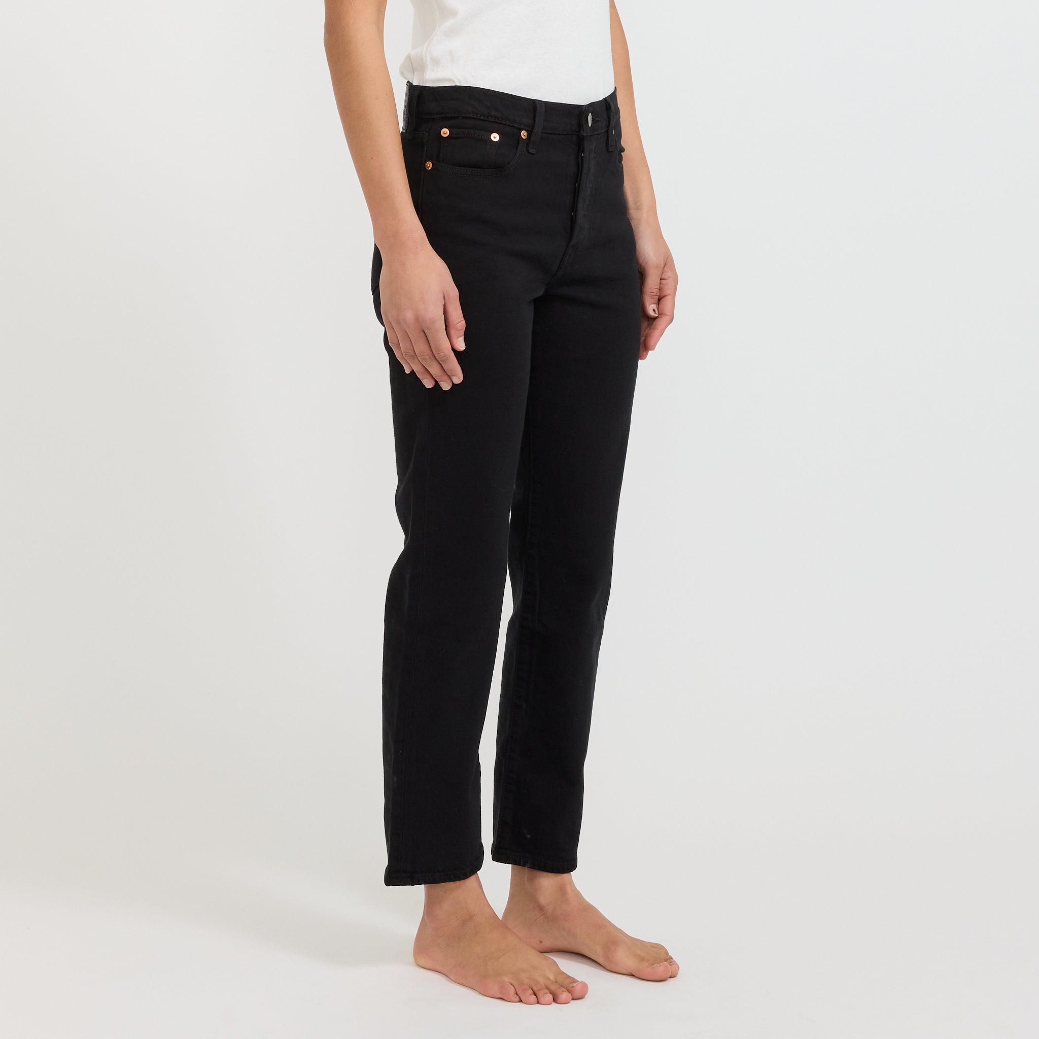 Wedgie Straight Black Sprout