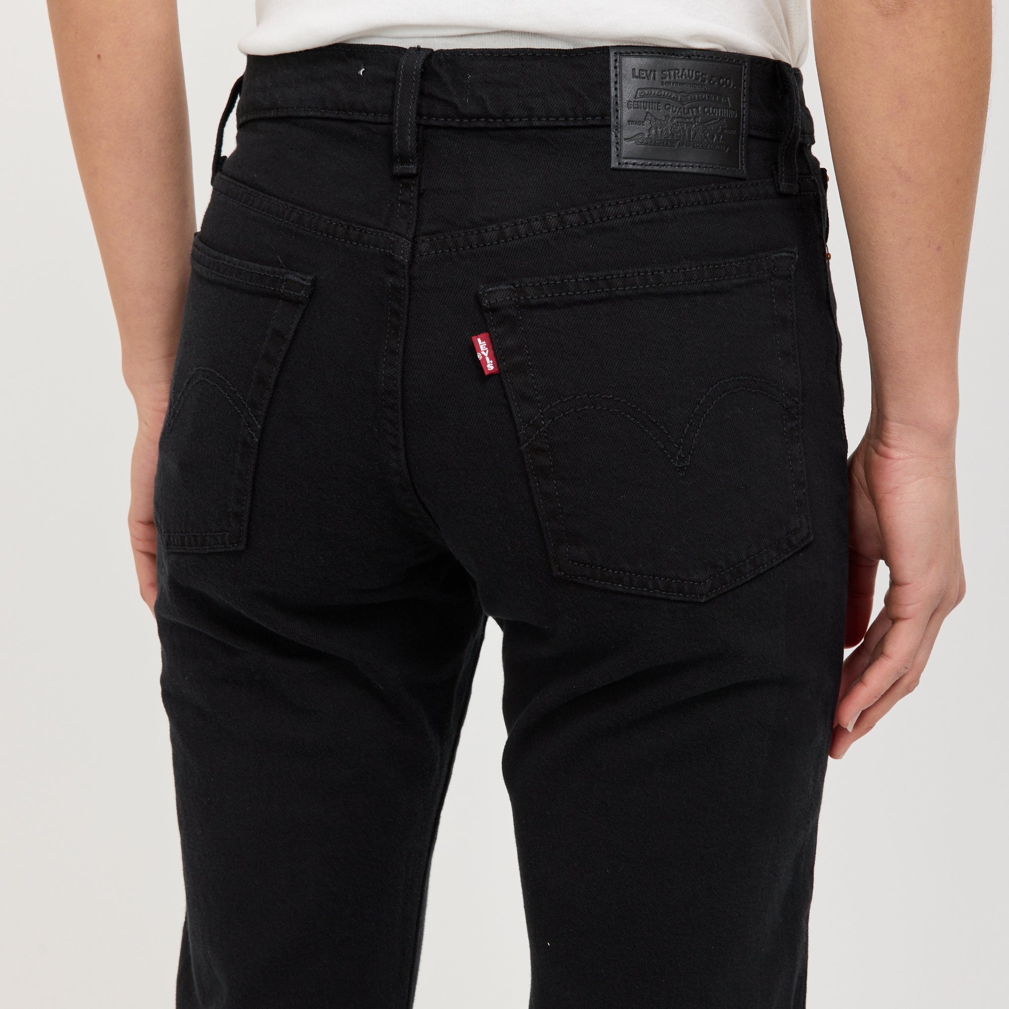 Wedgie Straight Black Sprout
