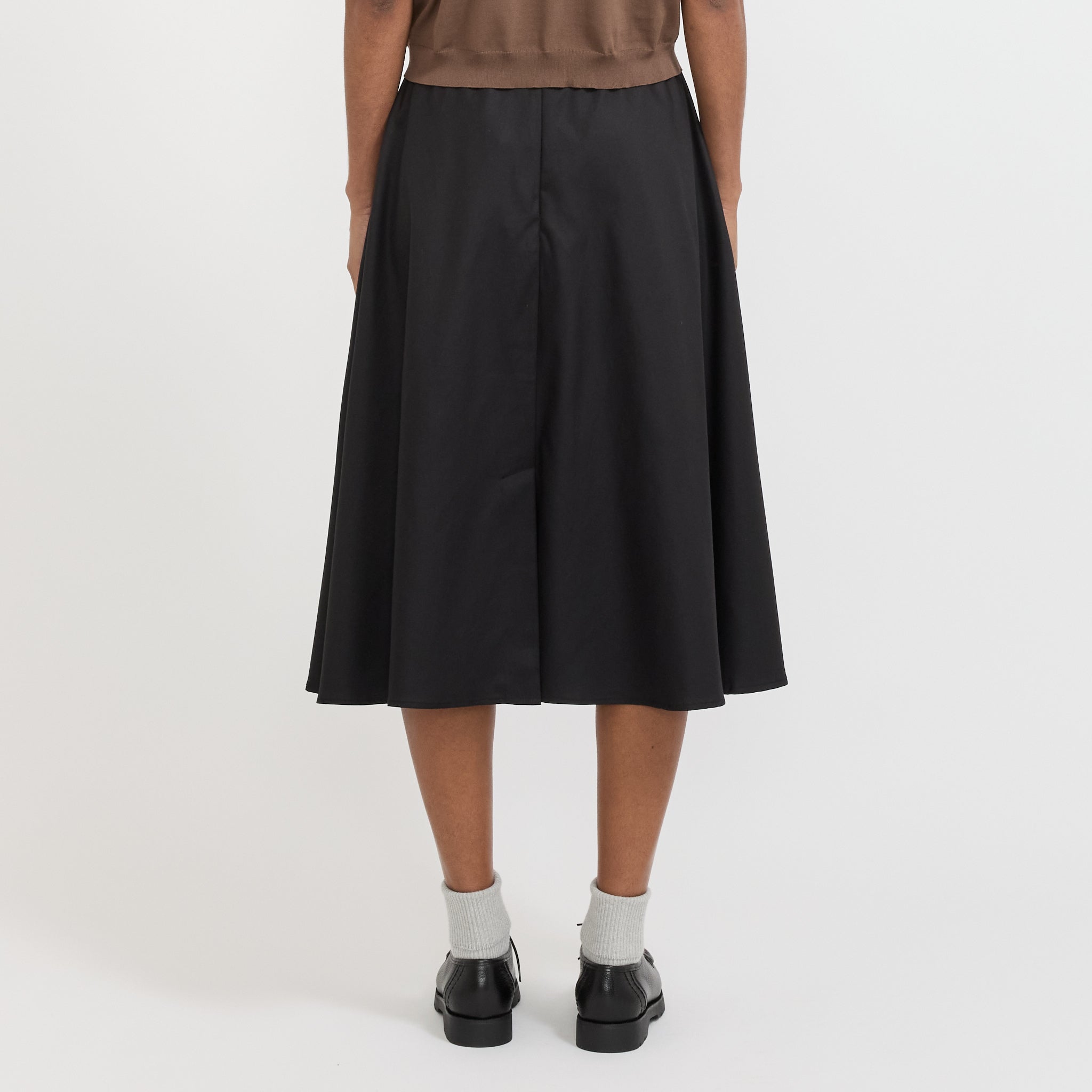Le Mont Saint Michel | Jeanette Midi Pleated Skirt Black | Maplestore