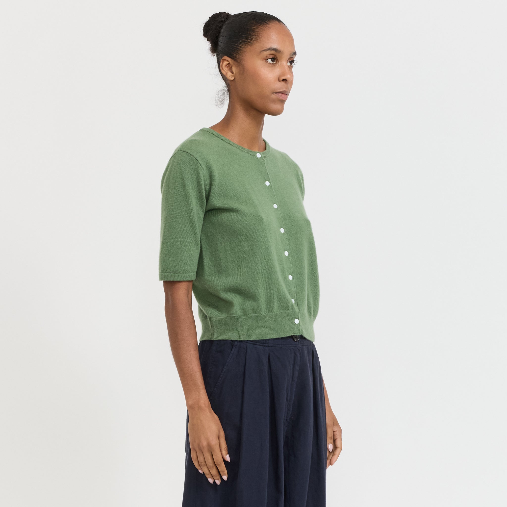 Le Mont Saint Michel | Sirma Short Sleeve Cardigan Kaki | Maplestore