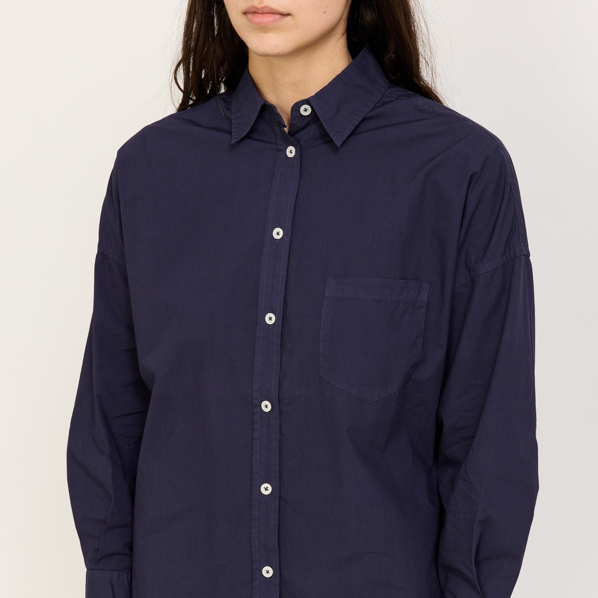 LMND | Chiara Shirt Classic Navy | Maplestore