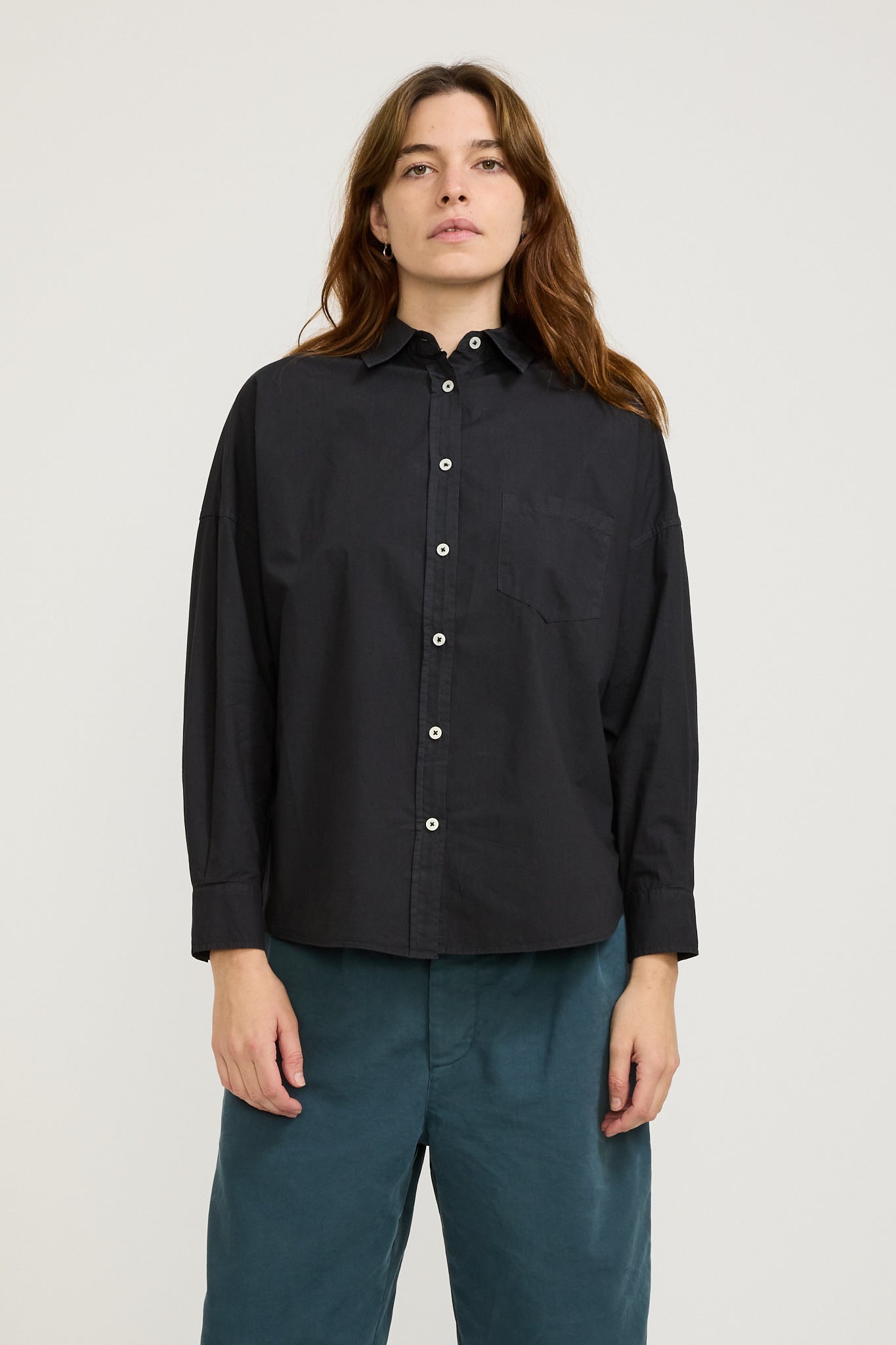 LMND | Chiara Shirt Classic Black | Maplestore