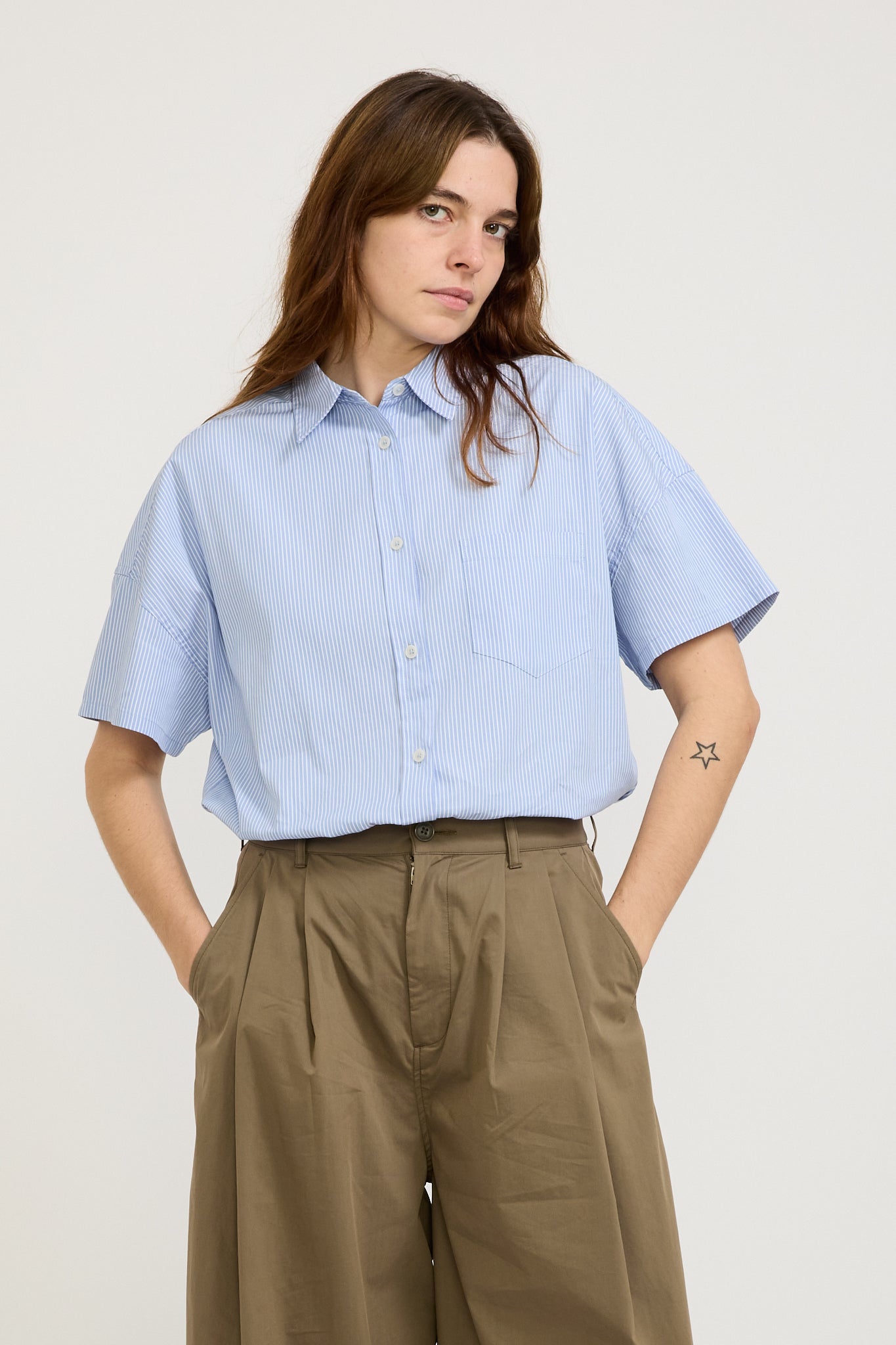 LMND | Chiara Short Sleeve Shirt Powder Blue/White | Maplestore