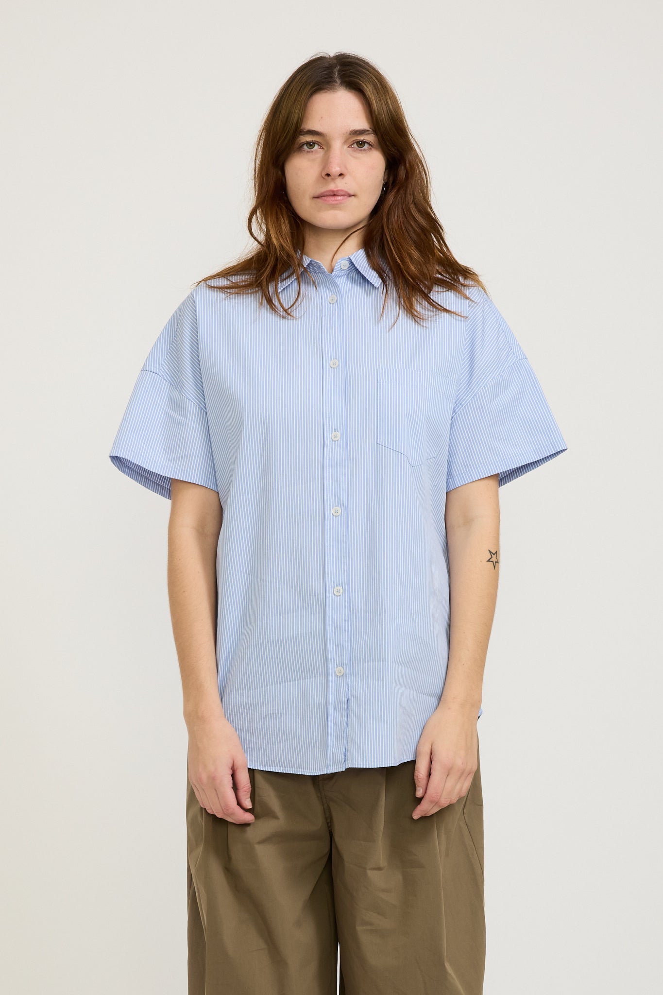 LMND | Chiara Short Sleeve Shirt Powder Blue/White | Maplestore