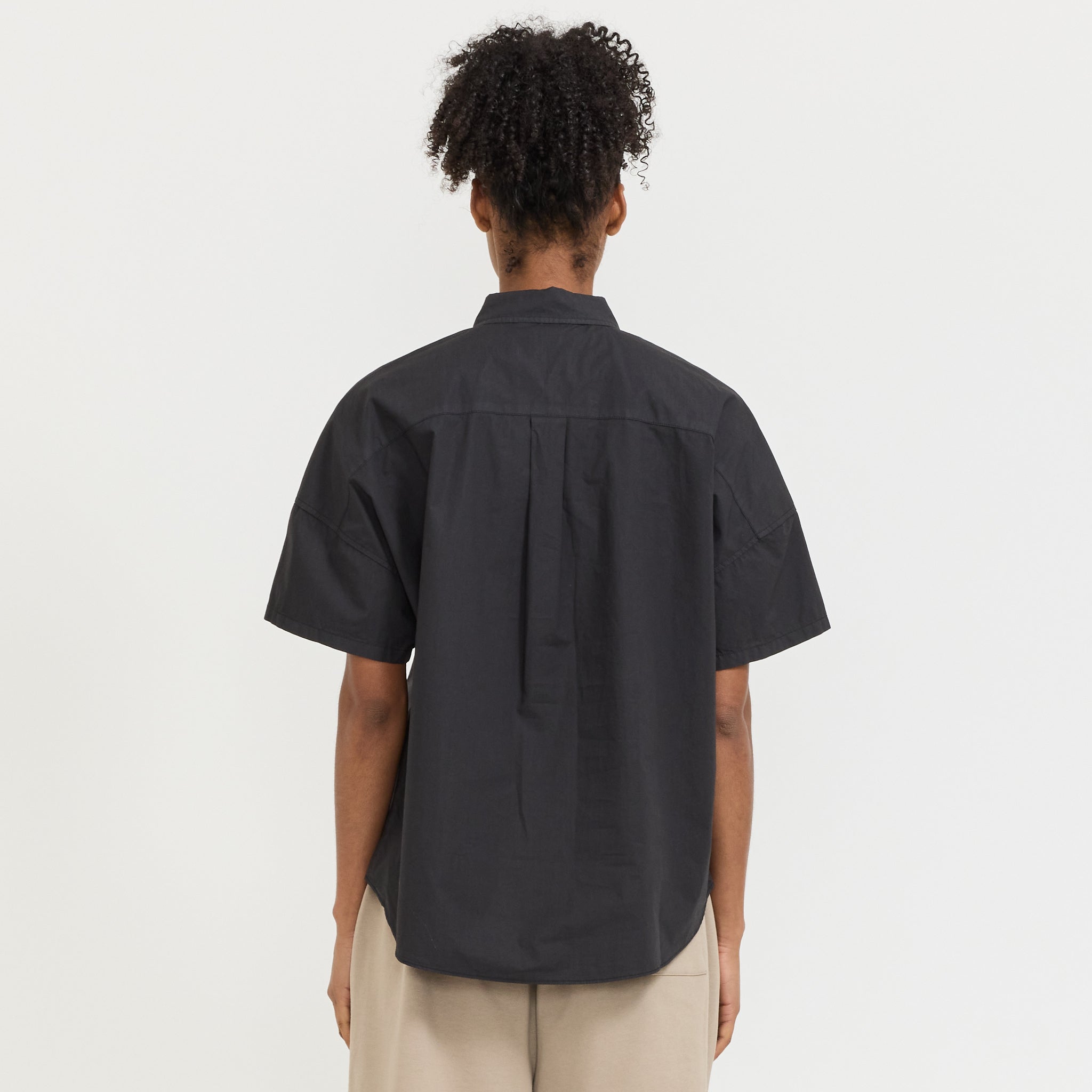 LMND | Chiara Short Sleeve Shirt Black | Maplestore