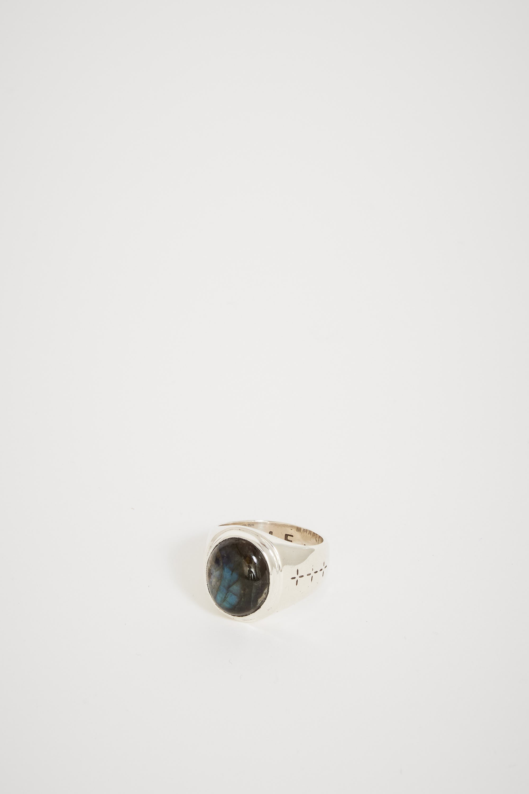 Maple Co. | Tommy Signet Ring | Maplestore