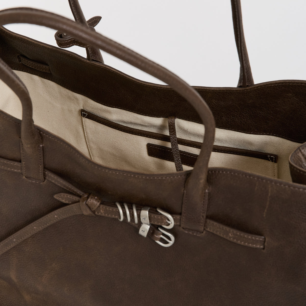 Grandma Used Bag XL Washed Brown Embossed Pull-Up